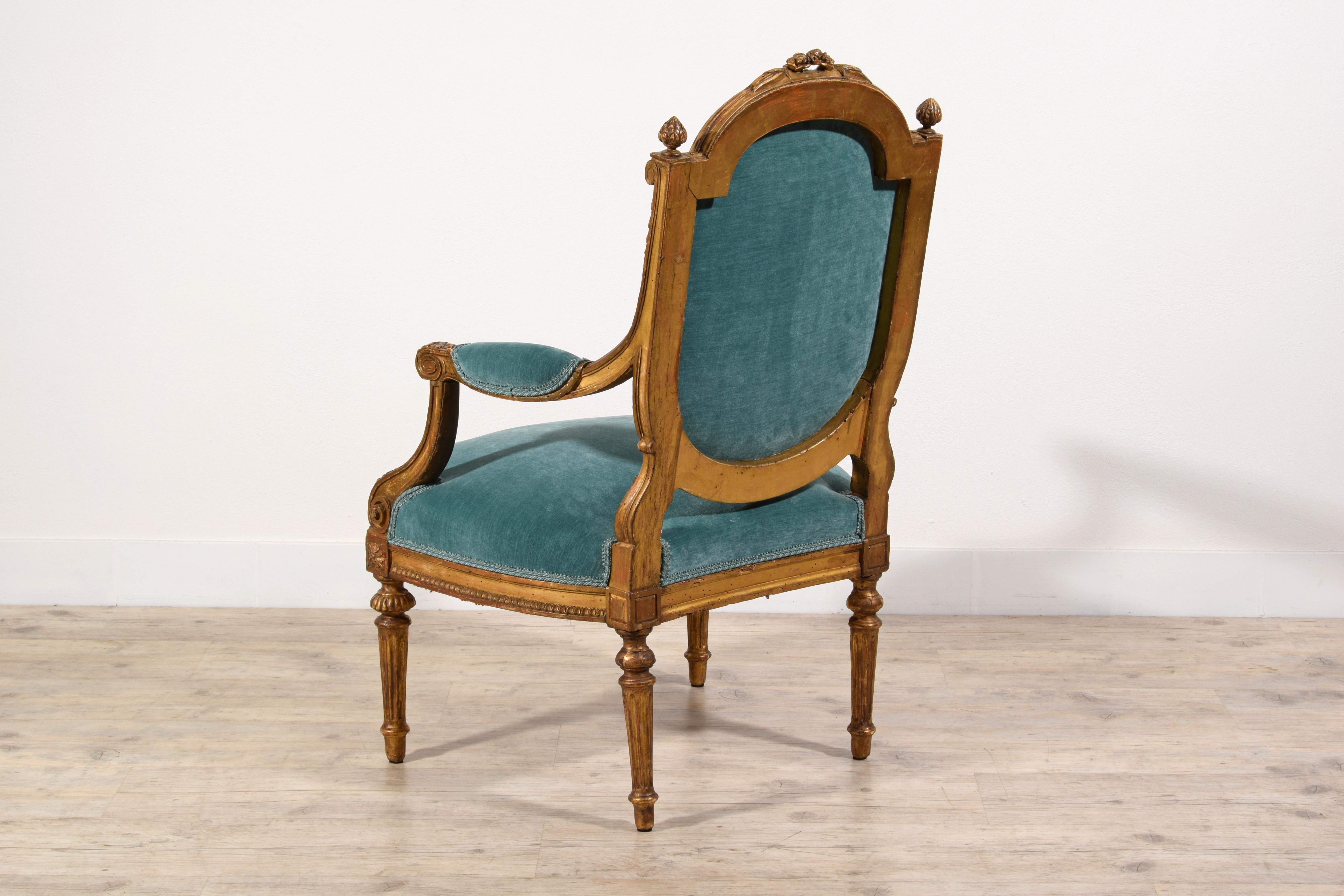 Poltrona in legno francese in stile Luigi XVI del XIX secolo in vendita 6