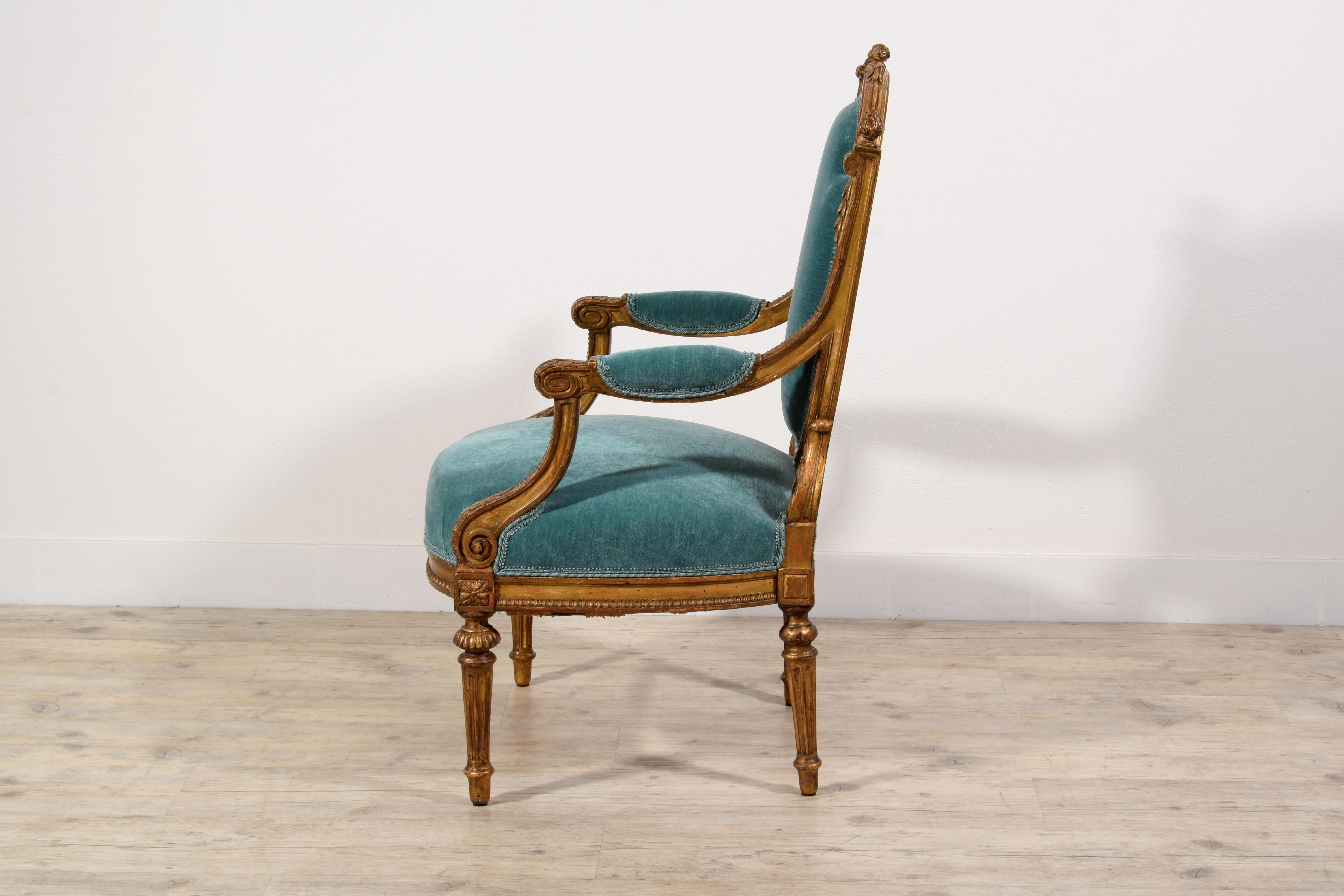 Poltrona in legno francese in stile Luigi XVI del XIX secolo in vendita 1