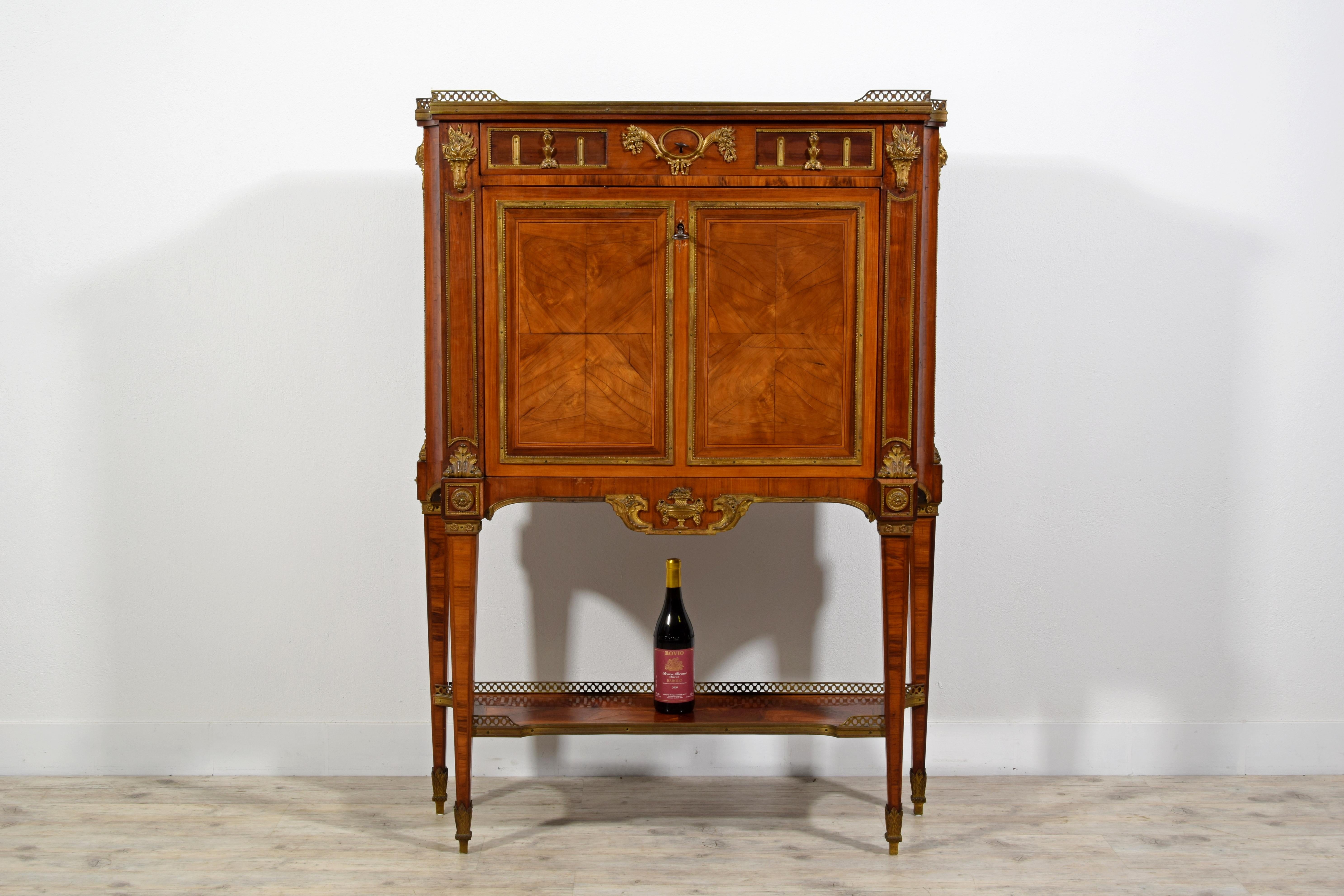 19th Century, French Louis XVI Style Wood Secretaire Sideboard  For Sale 3
