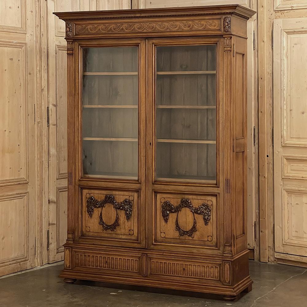 19th Century French Louis XVI Walnut Bookcase In Good Condition For Sale In Dallas, TX