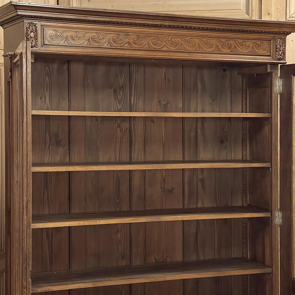 19th Century French Louis XVI Walnut Bookcase For Sale 1