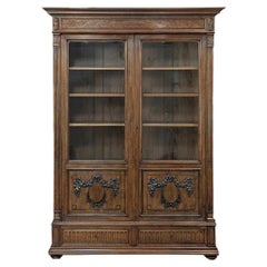 Libreria francese Luigi XVI in noce del XIX secolo