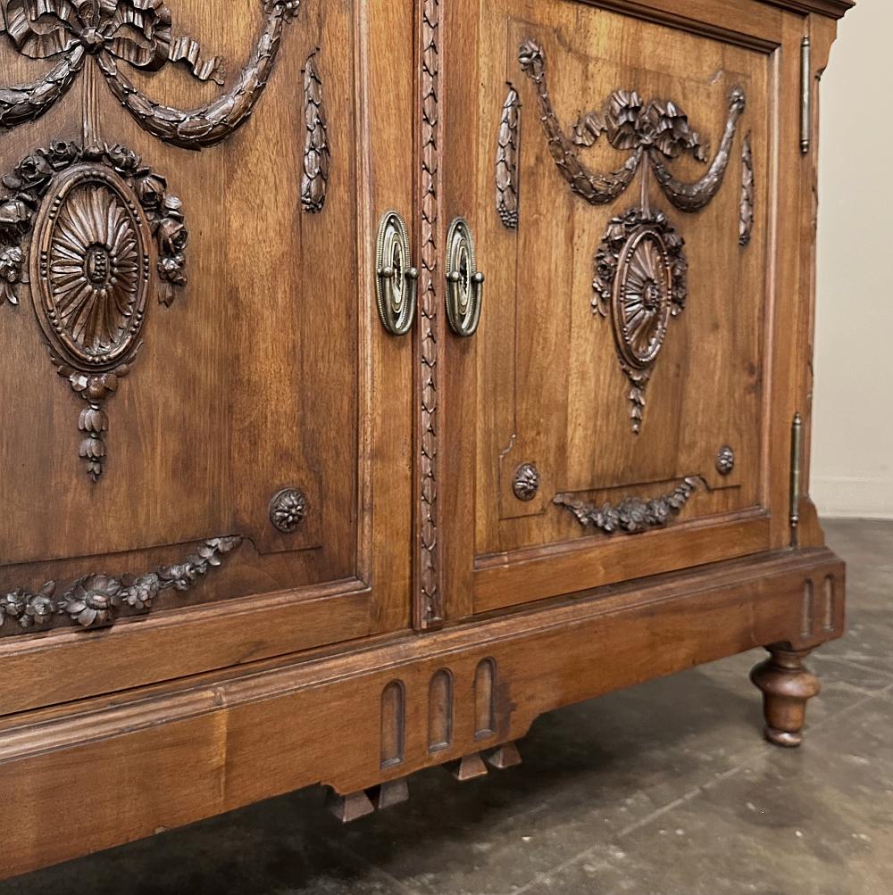 19th Century French Louis XVI Walnut Buffet ~ Sideboard For Sale 7