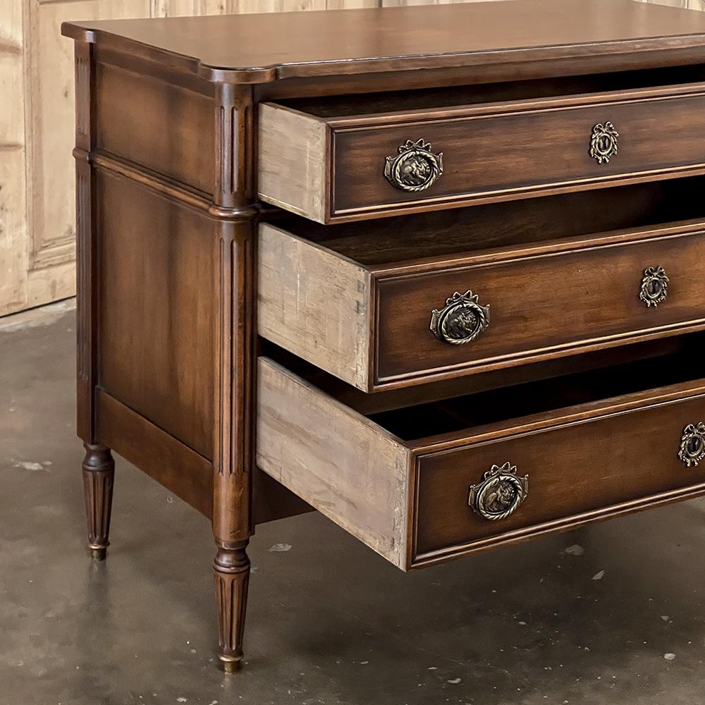 19th Century French Louis XVI Walnut Commode, Chest of Drawers For Sale 2
