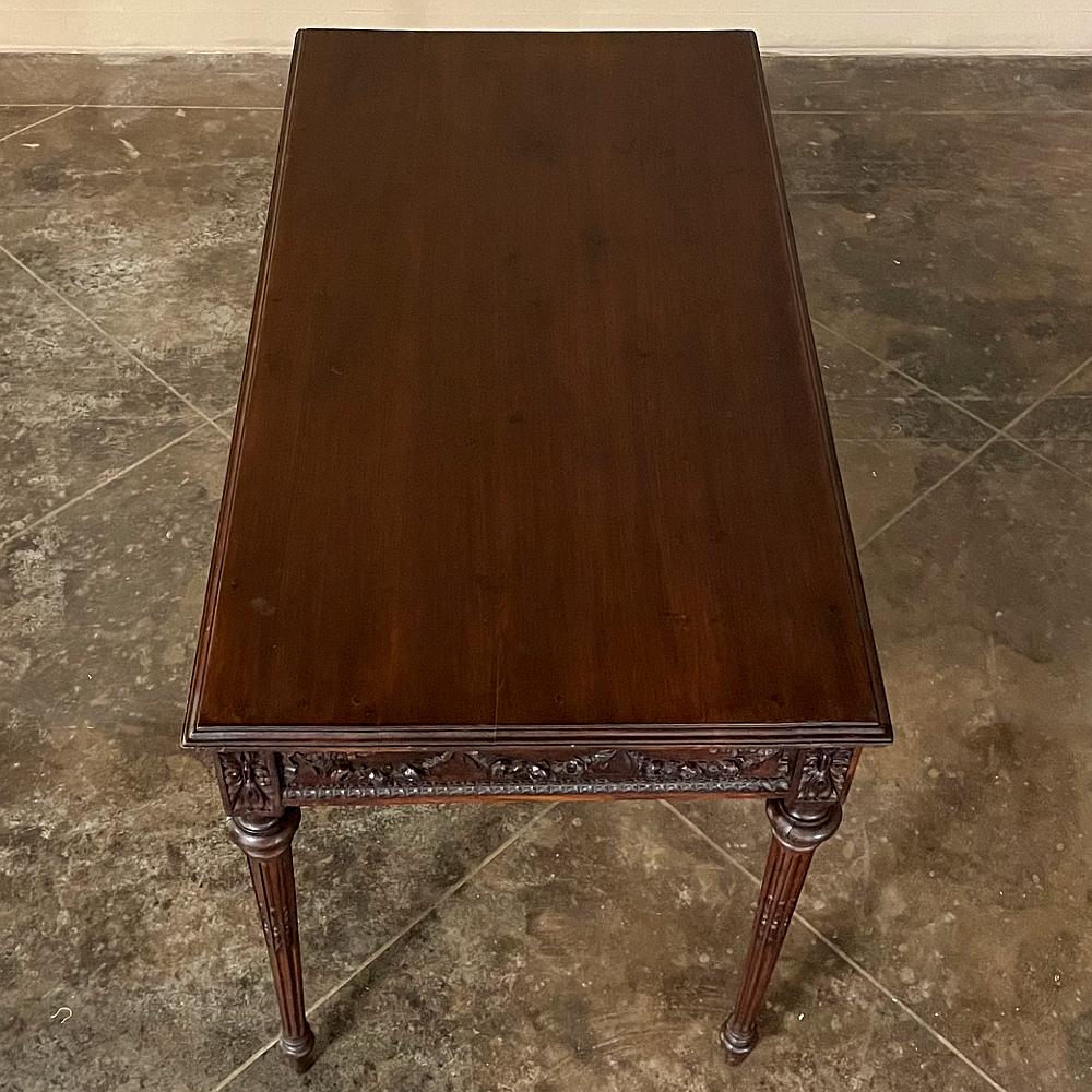 19th Century French Louis XVI Walnut Double-Faced Writing Table For Sale 4