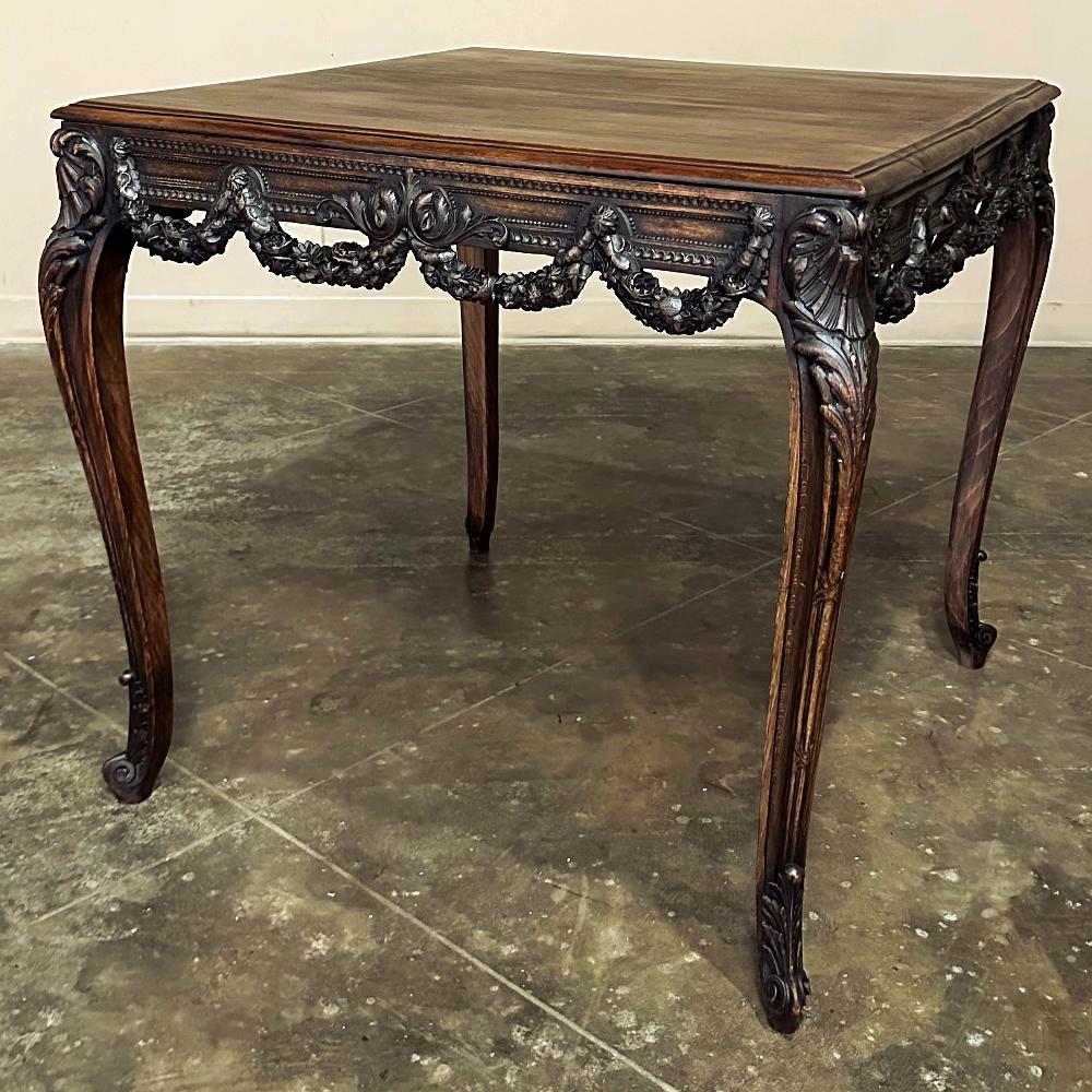 19th Century French Louis XVI Walnut End Table ~ Center Table In Good Condition For Sale In Dallas, TX