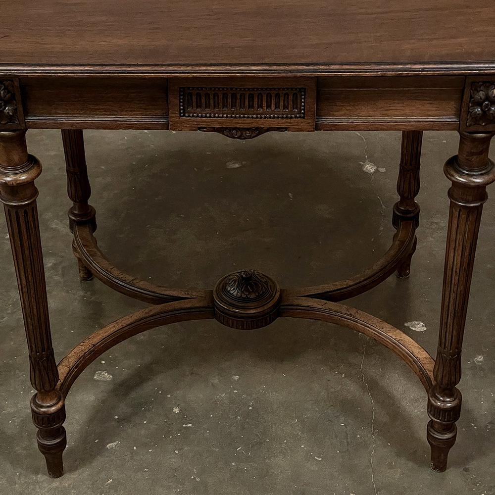 19th Century French Louis XVI Walnut End Table ~ Library Table For Sale 3