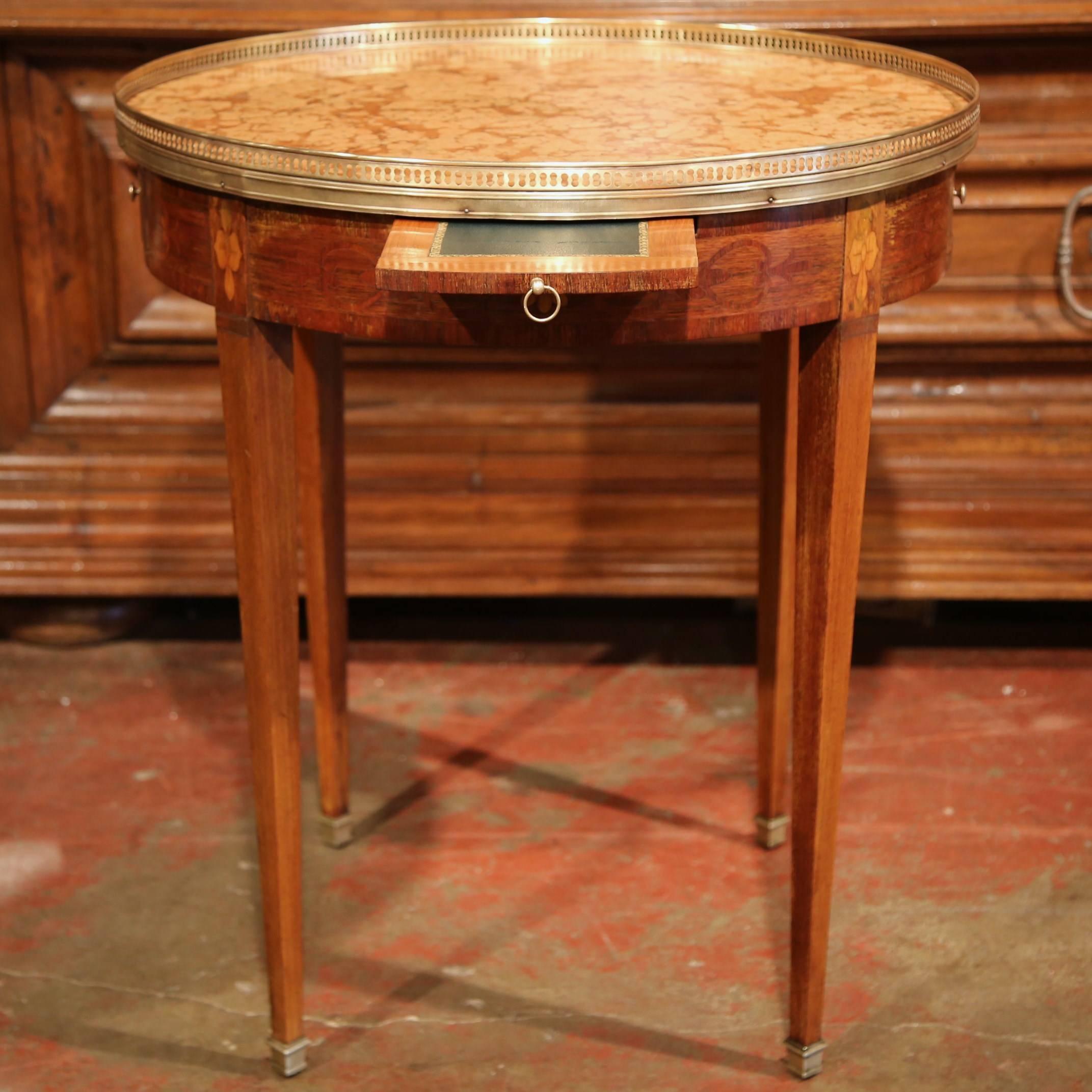 19th Century French Louis XVI Walnut Marquetry Gueridon with Marble Top 1