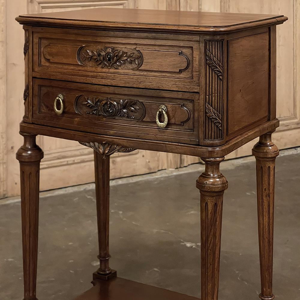19th Century French Louis XVI Walnut Nightstand ~ Jewelry Box For Sale 2