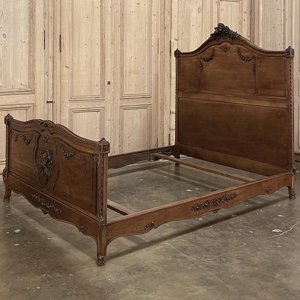19th Century French Louis XVI Walnut Queen Bed In Good Condition In Dallas, TX