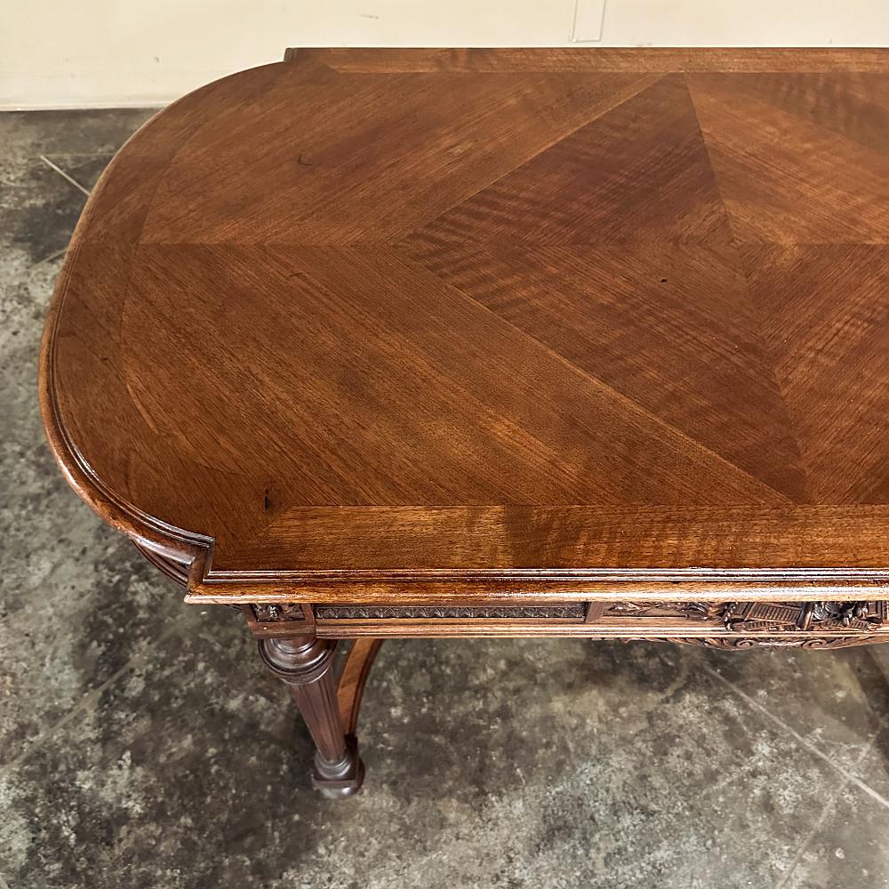 Table à écrire française Louis XVI du 19ème siècle en vente 4