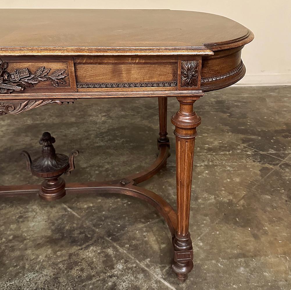 Table à écrire française Louis XVI du 19ème siècle en vente 8