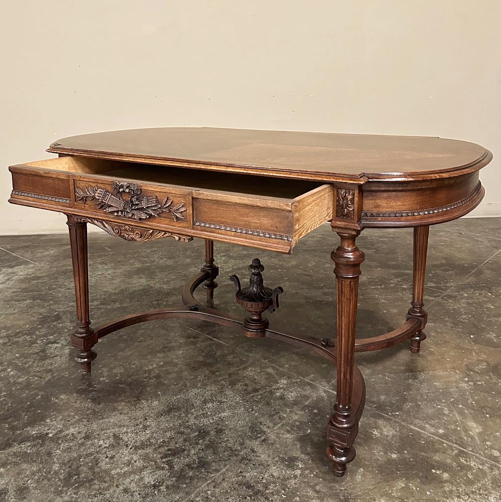 Table à écrire française Louis XVI du 19ème siècle en vente 1