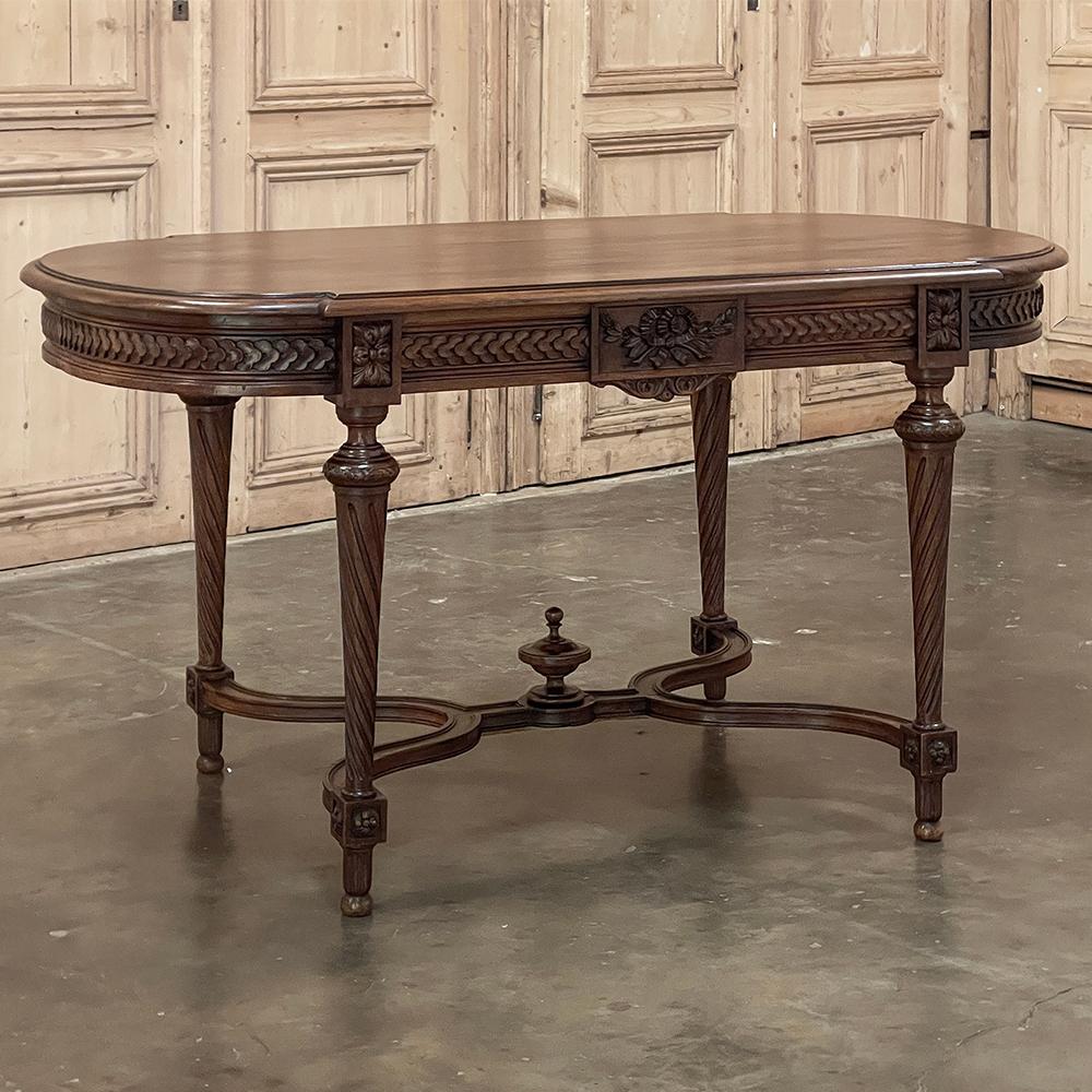 19th Century French Louis XVI Walnut Writing Table For Sale 12