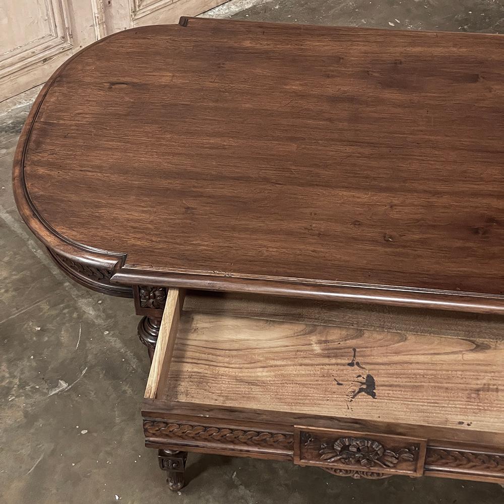 19th Century French Louis XVI Walnut Writing Table For Sale 1