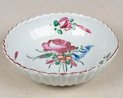 Cuenco francés de loza de Lunéville Saint Clément del siglo XIX