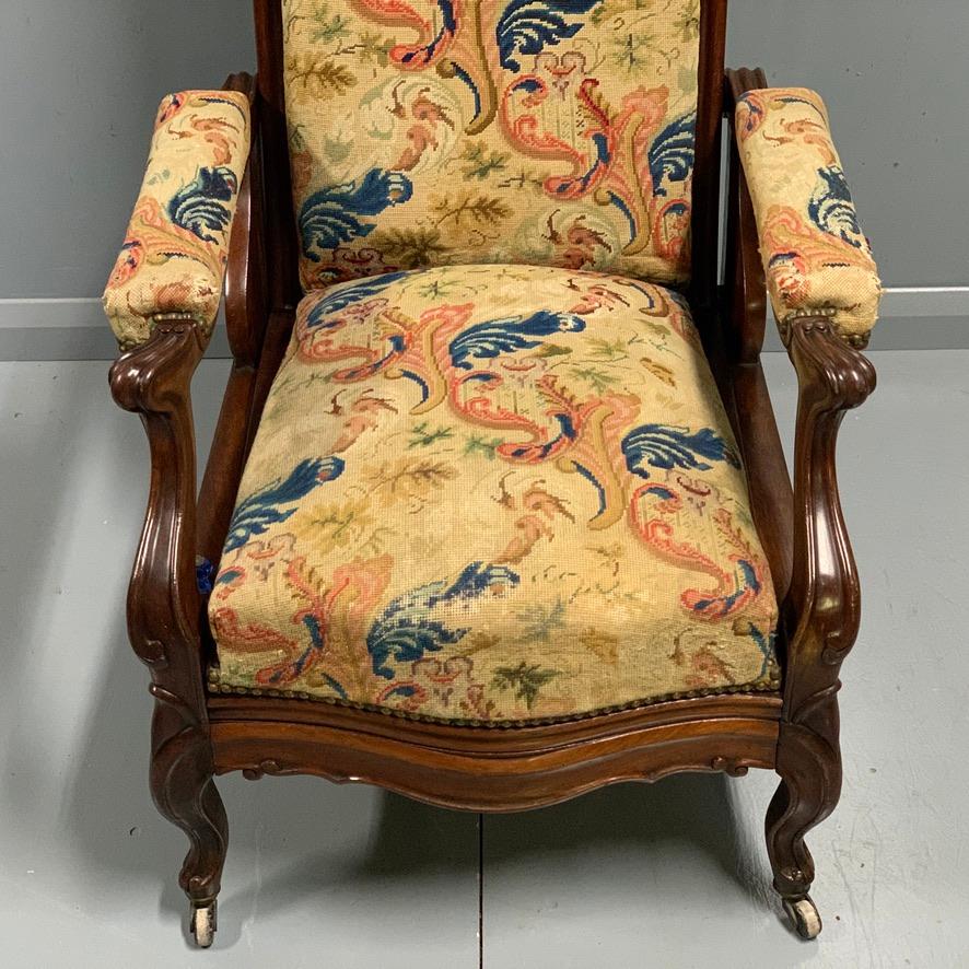 19th Century French Mahogany Adjustable Armchair in Original Tapestry For Sale 5