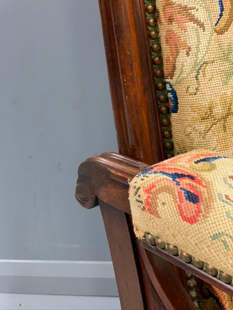 19th Century French Mahogany Adjustable Armchair in Original Tapestry For Sale 12