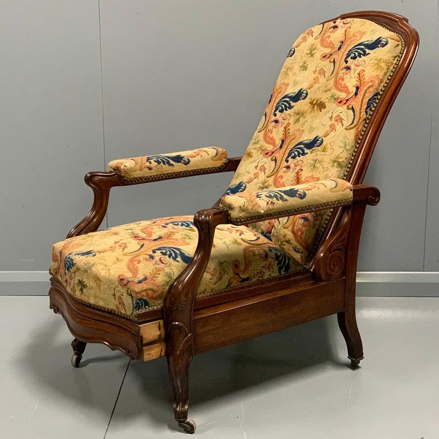 Charles X 19th Century French Mahogany Adjustable Armchair in Original Tapestry For Sale