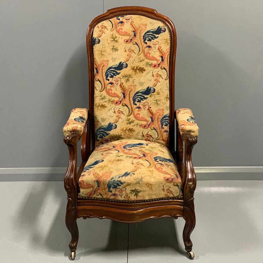 19th Century French Mahogany Adjustable Armchair in Original Tapestry For Sale 3