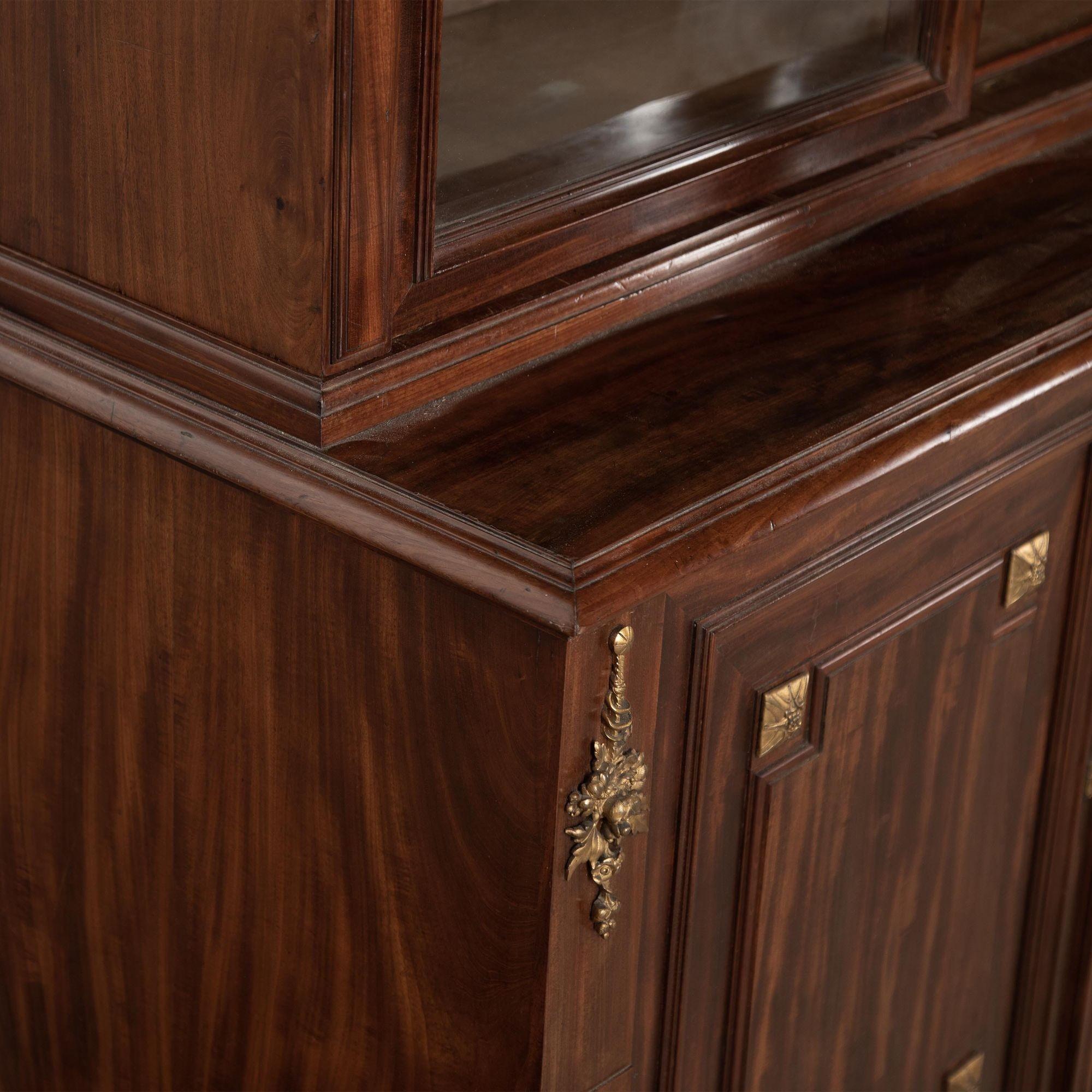 19th Century French Mahogany Bookcase For Sale at 1stDibs