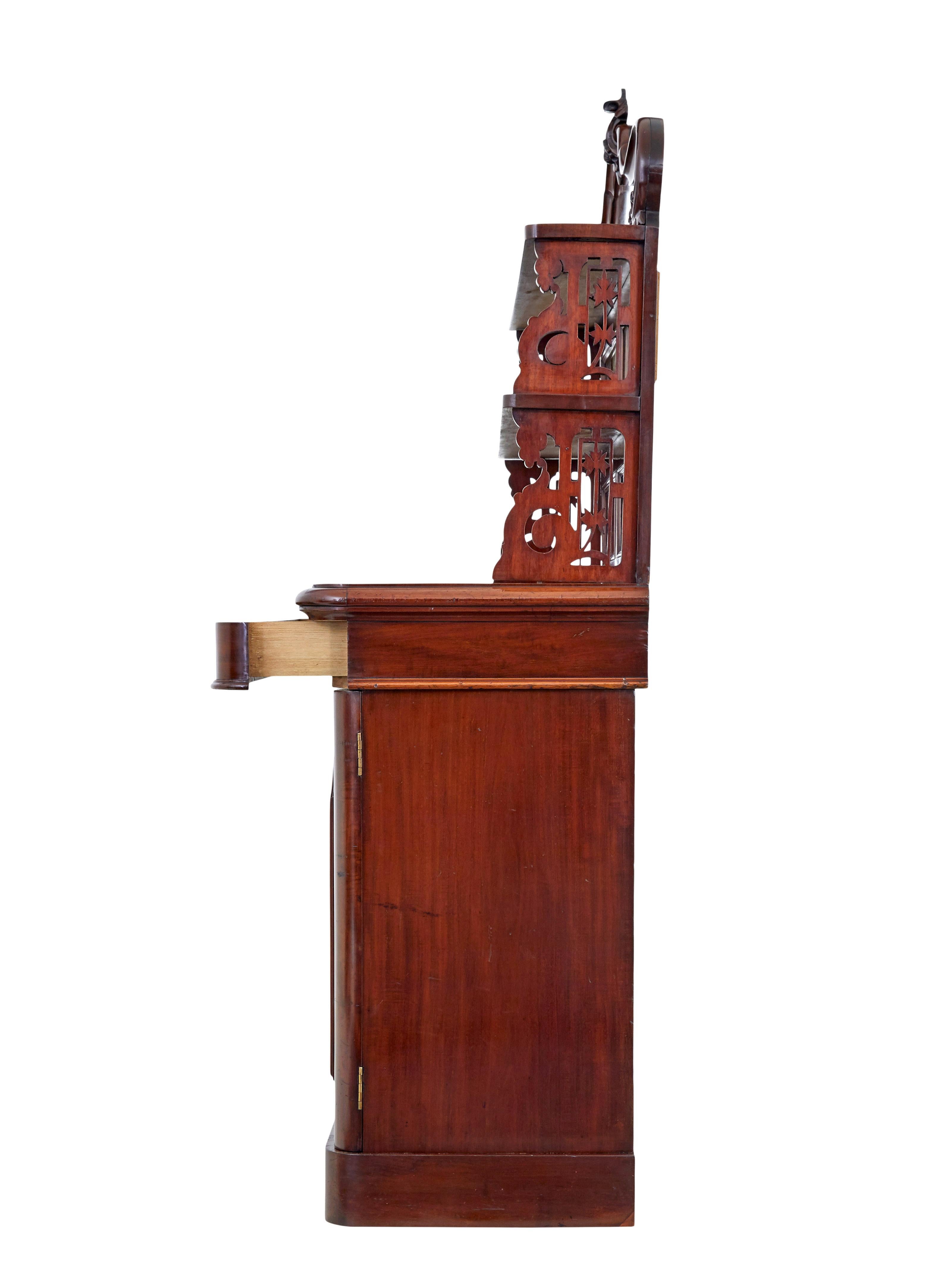 Vittoriano Credenza chiffonier francese del XIX secolo in mogano in vendita