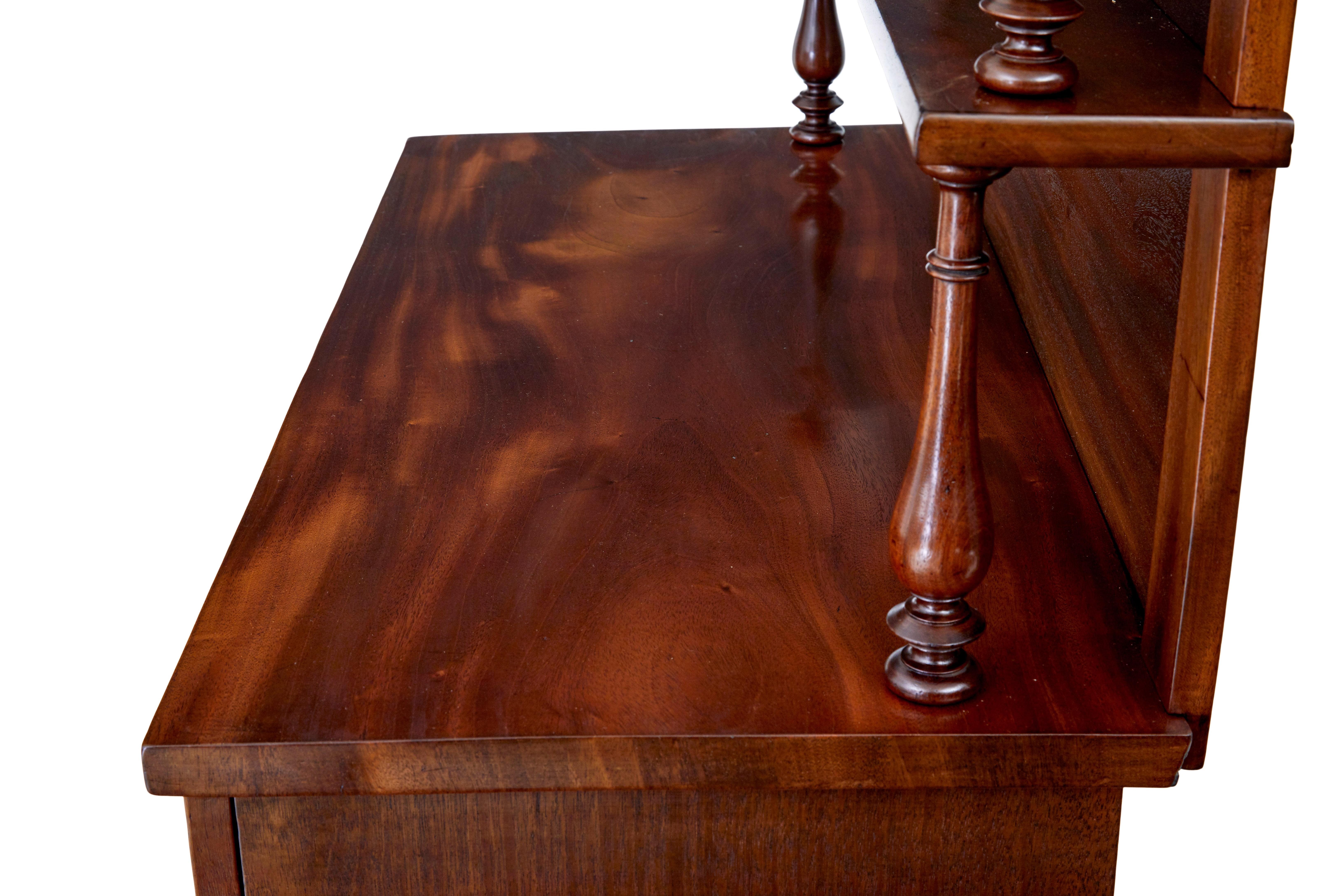 Credenza chiffonier francese del XIX secolo in mogano 1