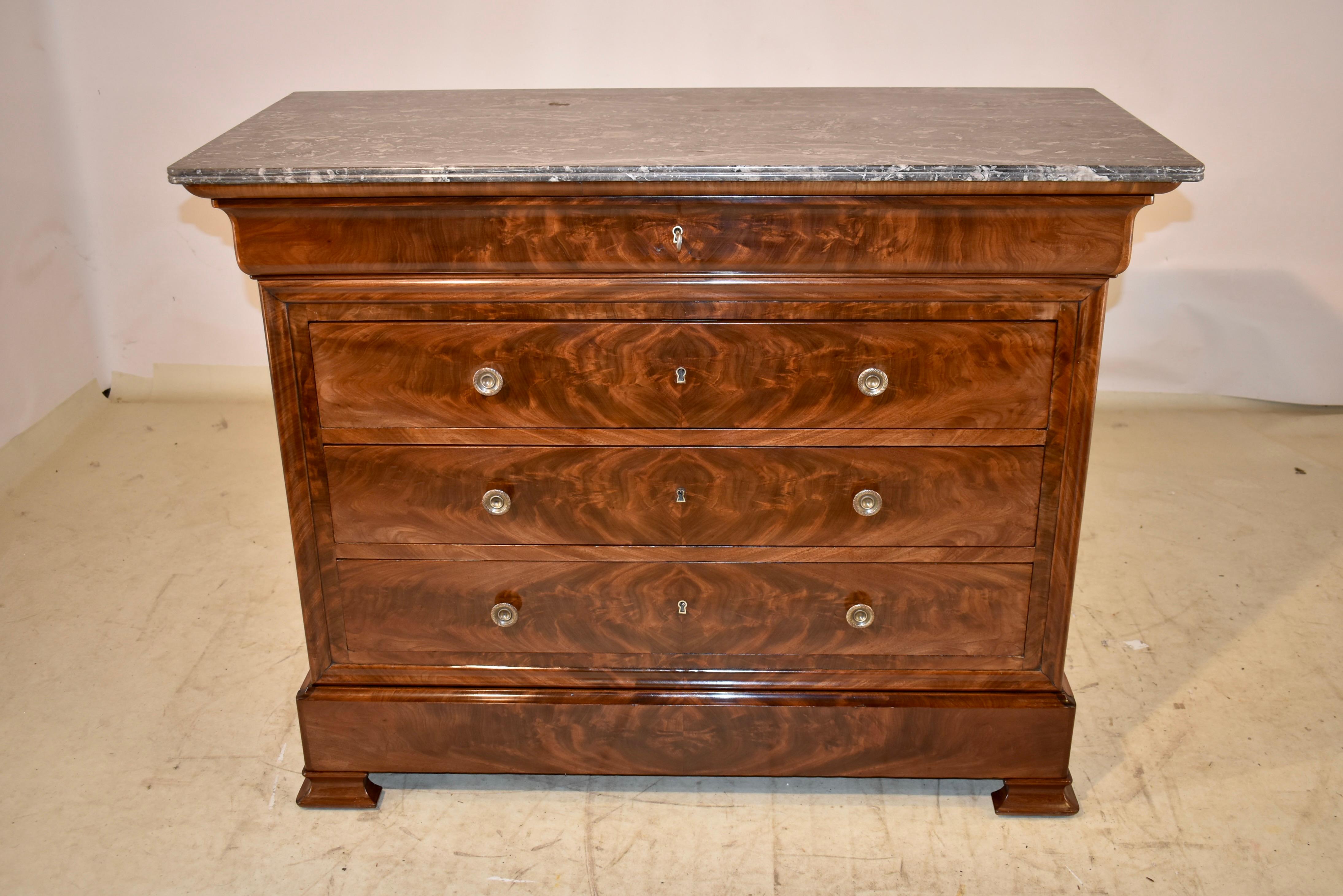 19th Century French Mahogany Commode For Sale 4