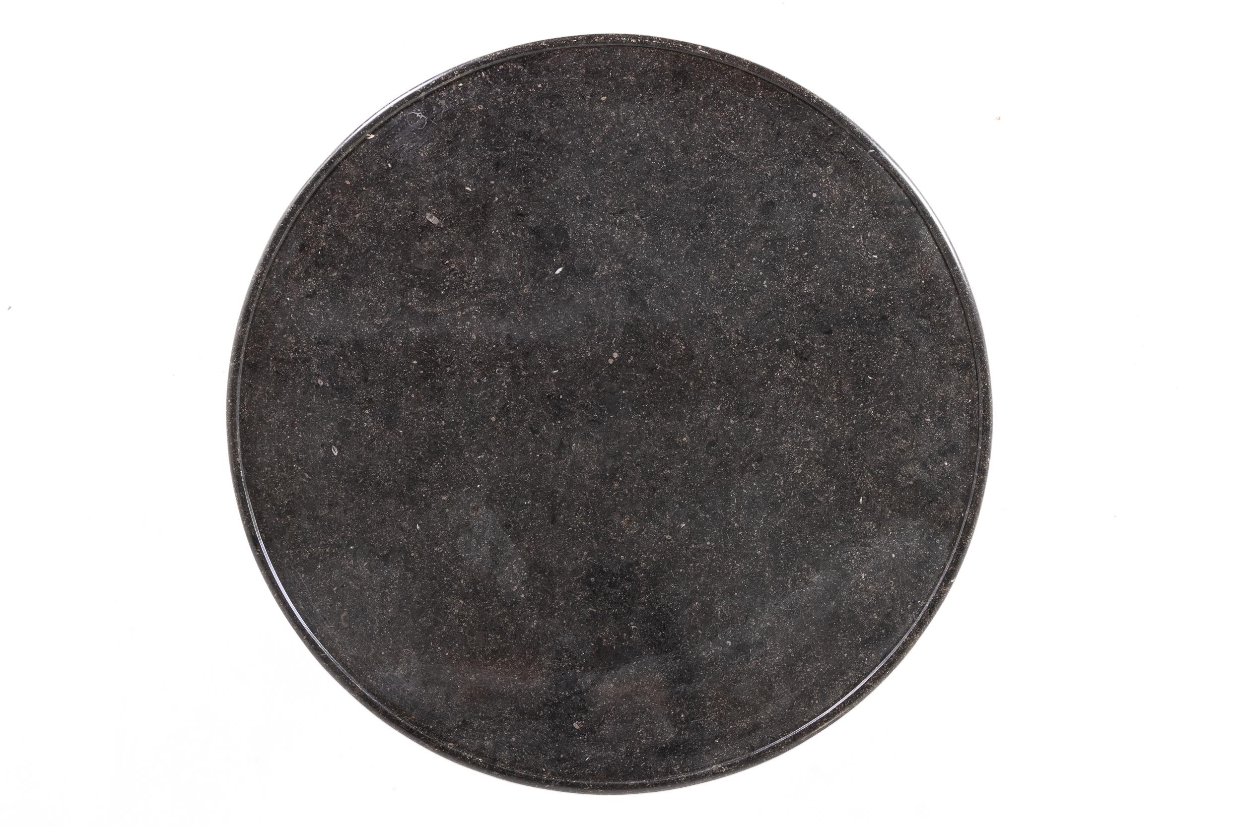 Mesa de centro/guéridon francesa de caoba del siglo XIX con tapa de mármol en venta 5