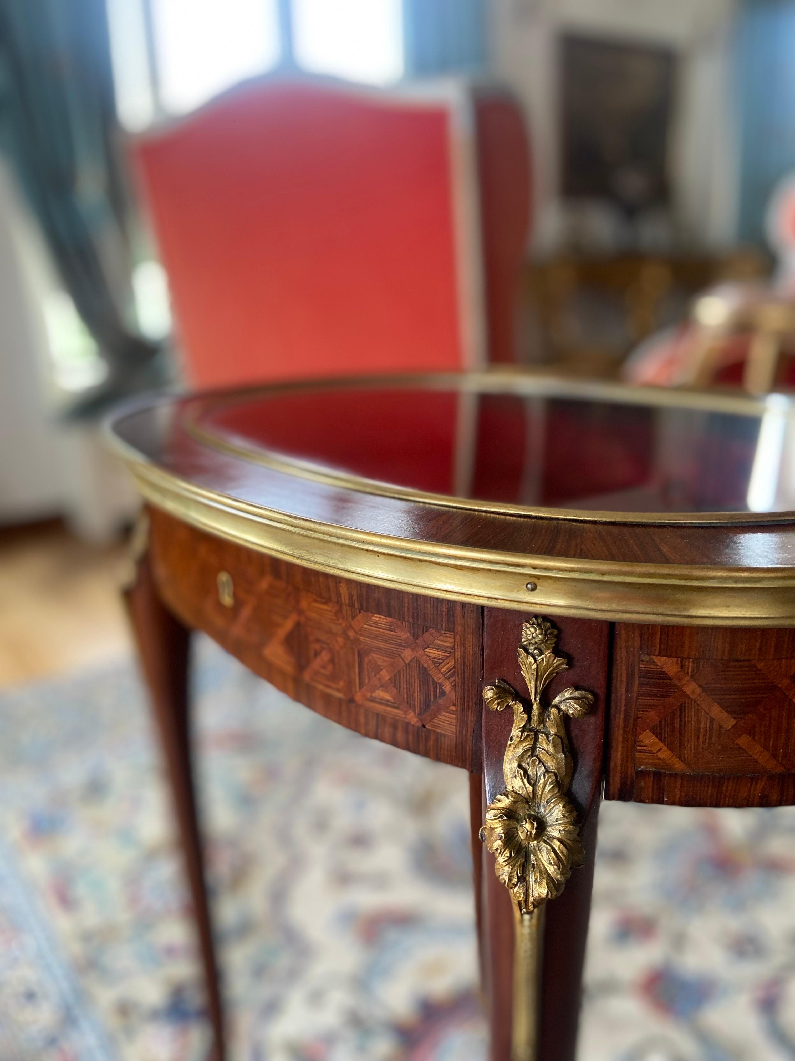 19th Century French Mahogany Inlaid Bijouterie Cabinet Louis XVI Style In Good Condition For Sale In Sofia, BG