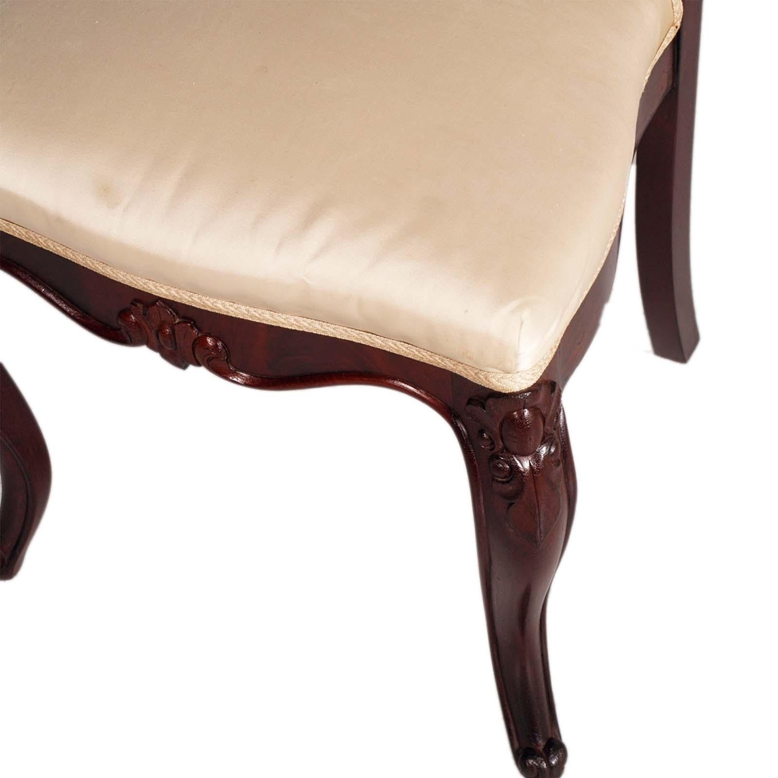 Français Table française du 19ème siècle style Empire avec quatre chaises Louis Philippe en vente