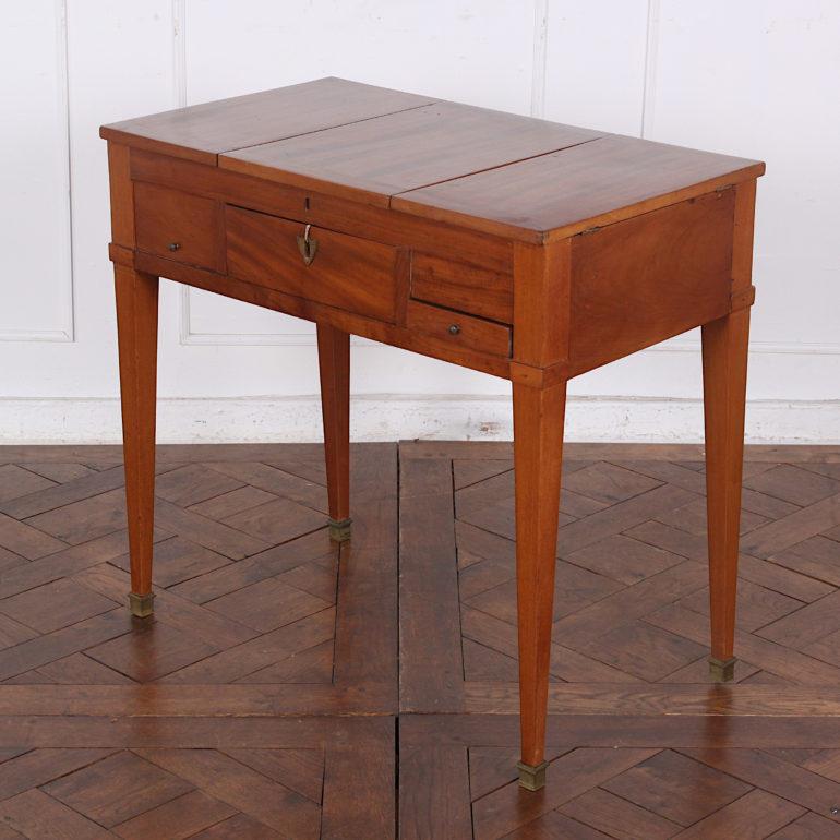 20th Century 19th Century French Mahogany Vanity