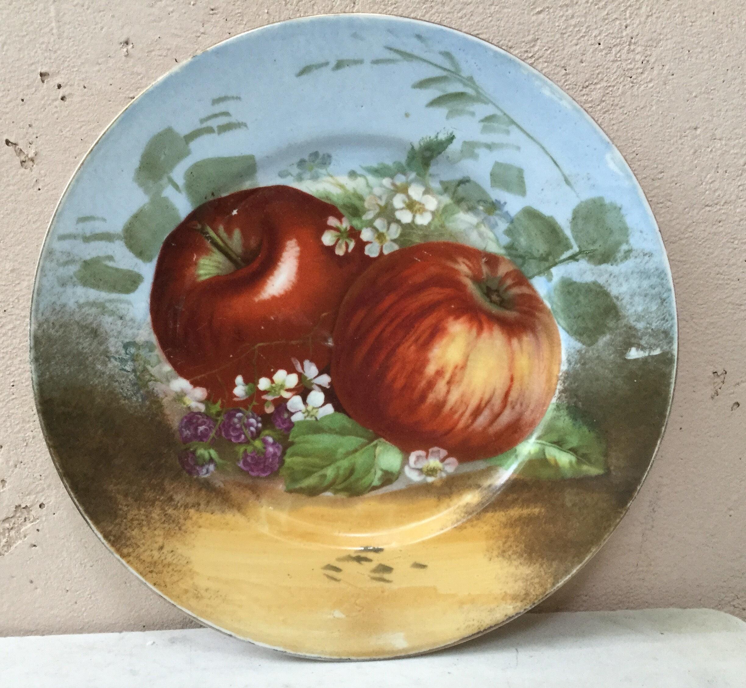 19th Century French Majolica Apples Fives Lille Platter For Sale 6
