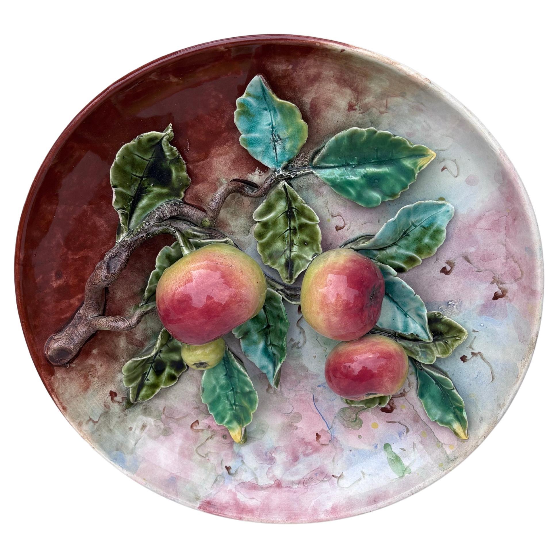 Rustico Piatto da portata in maiolica francese del XIX secolo Mele a cinque Lille in vendita