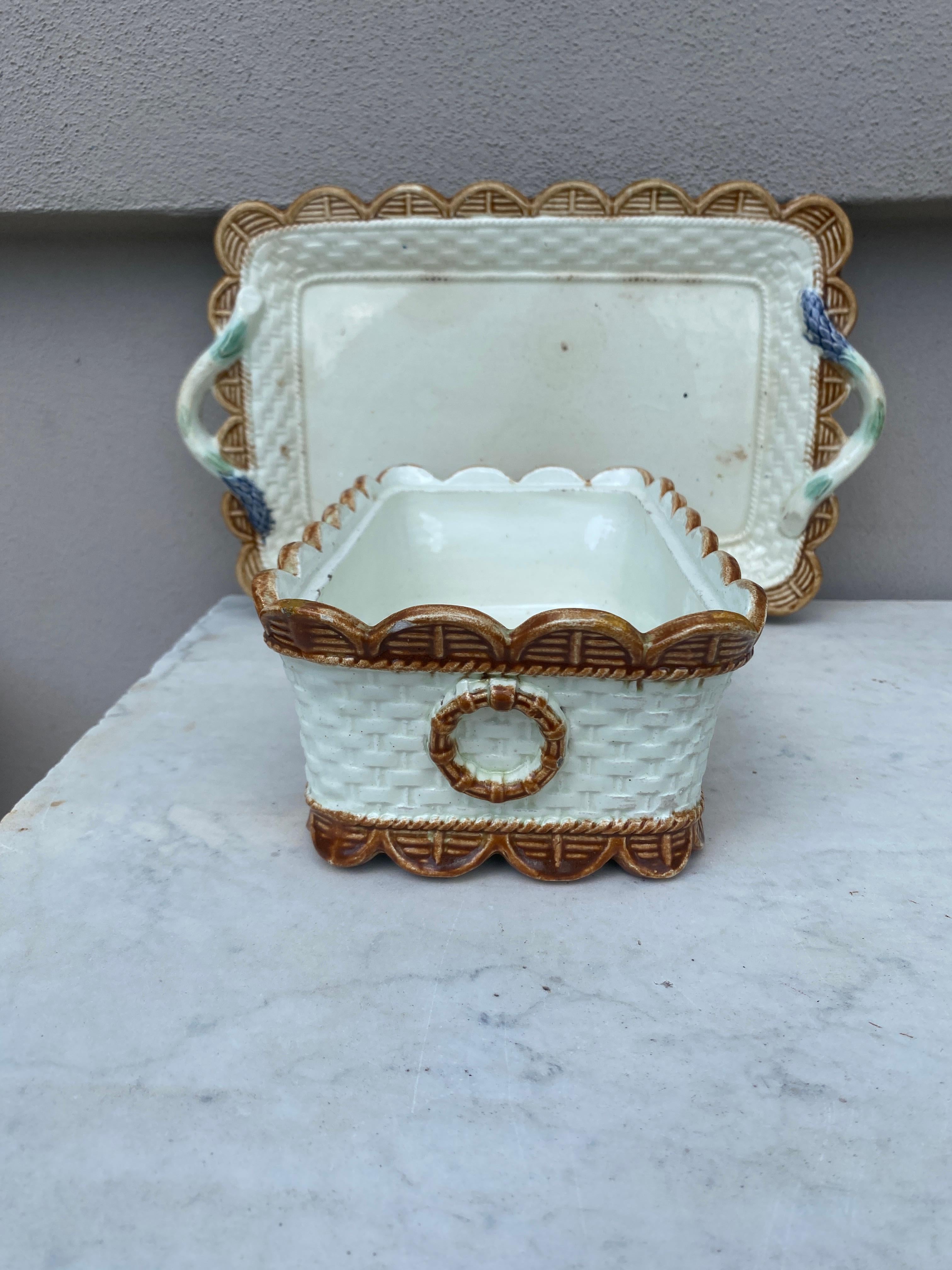 Soupière à asperges en majolique française du XIXe siècle en vente 1
