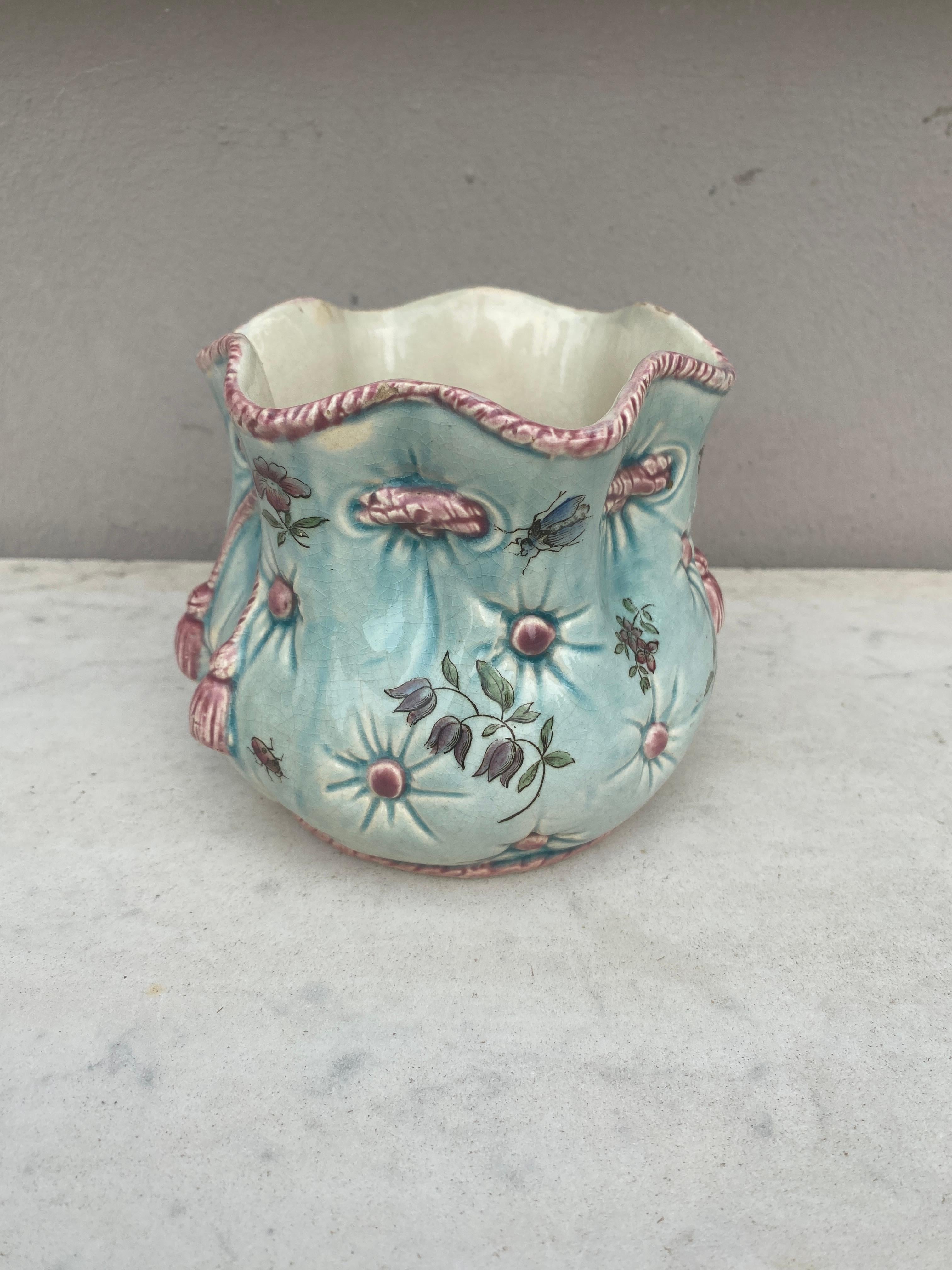19th Century French Majolica Cache Pot Bag Fives Lille In Good Condition For Sale In Austin, TX