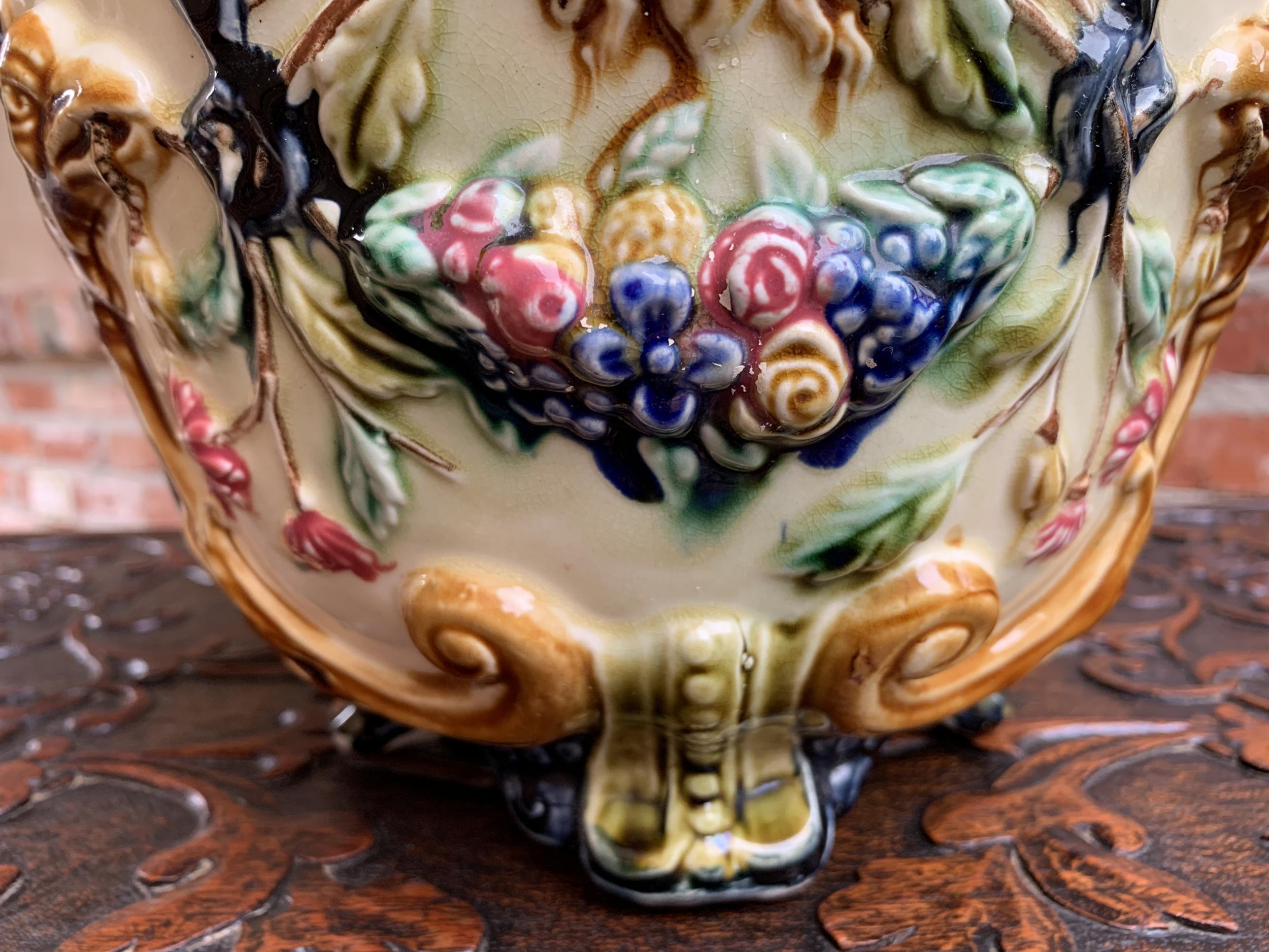 19th century French Majolica Cache Pot Planter Jardinière Lion Onnaing Barbotine 1