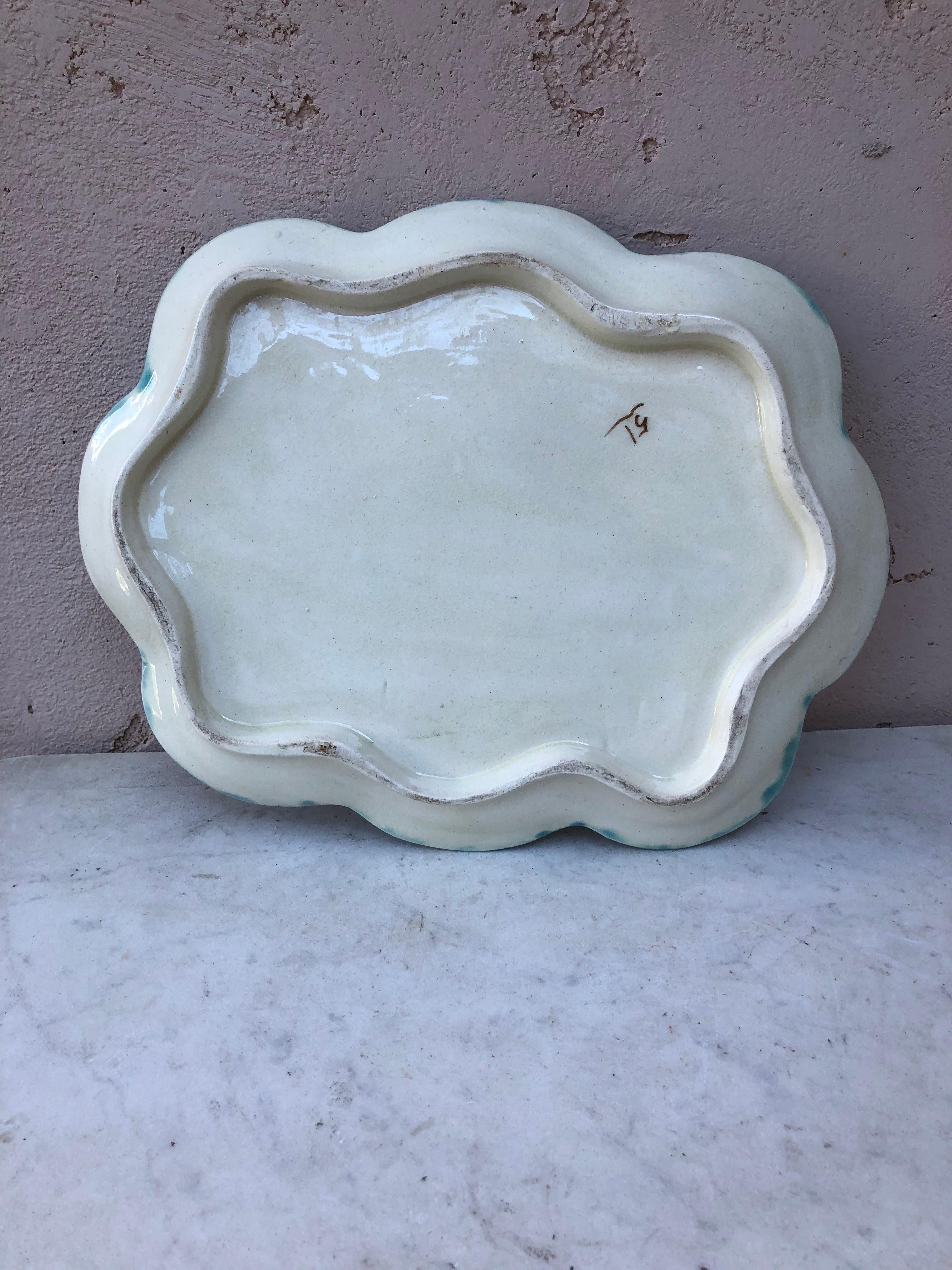 19th Century French Majolica Cyclamens & Dragonfly Platter In Good Condition In Austin, TX