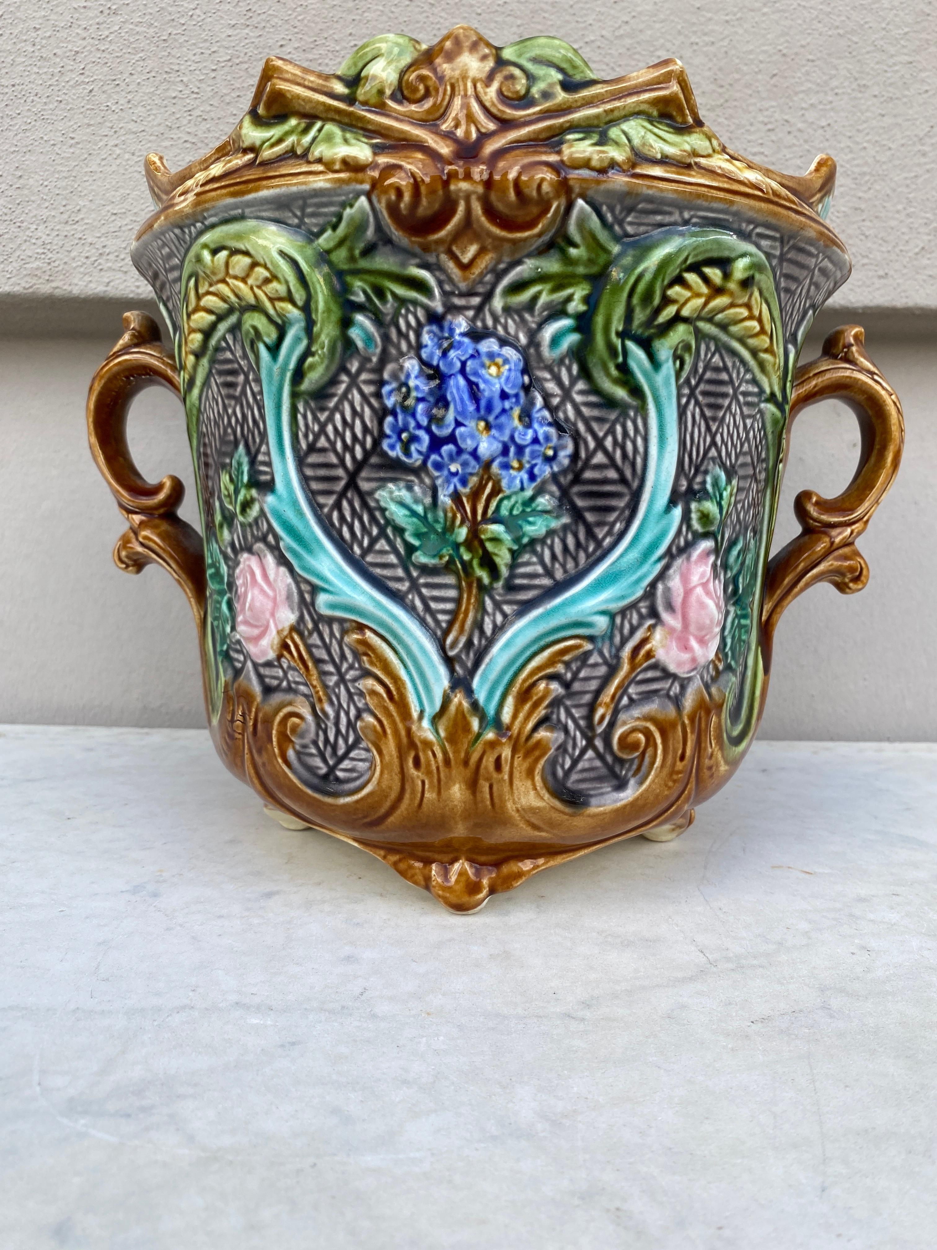 Art Nouveau 19th Century French Majolica Flowers Jardiniere Onnaing For Sale