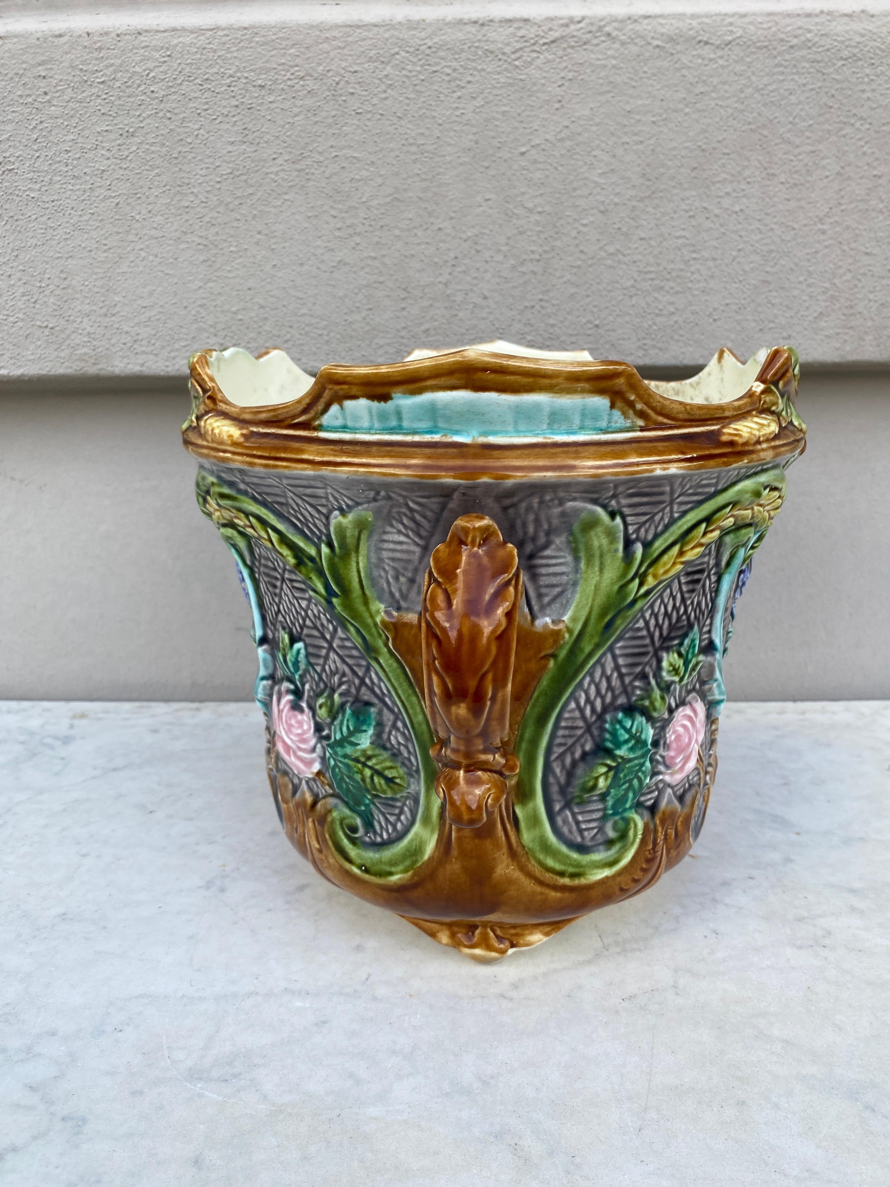 Late 19th Century 19th Century French Majolica Flowers Jardiniere Onnaing For Sale