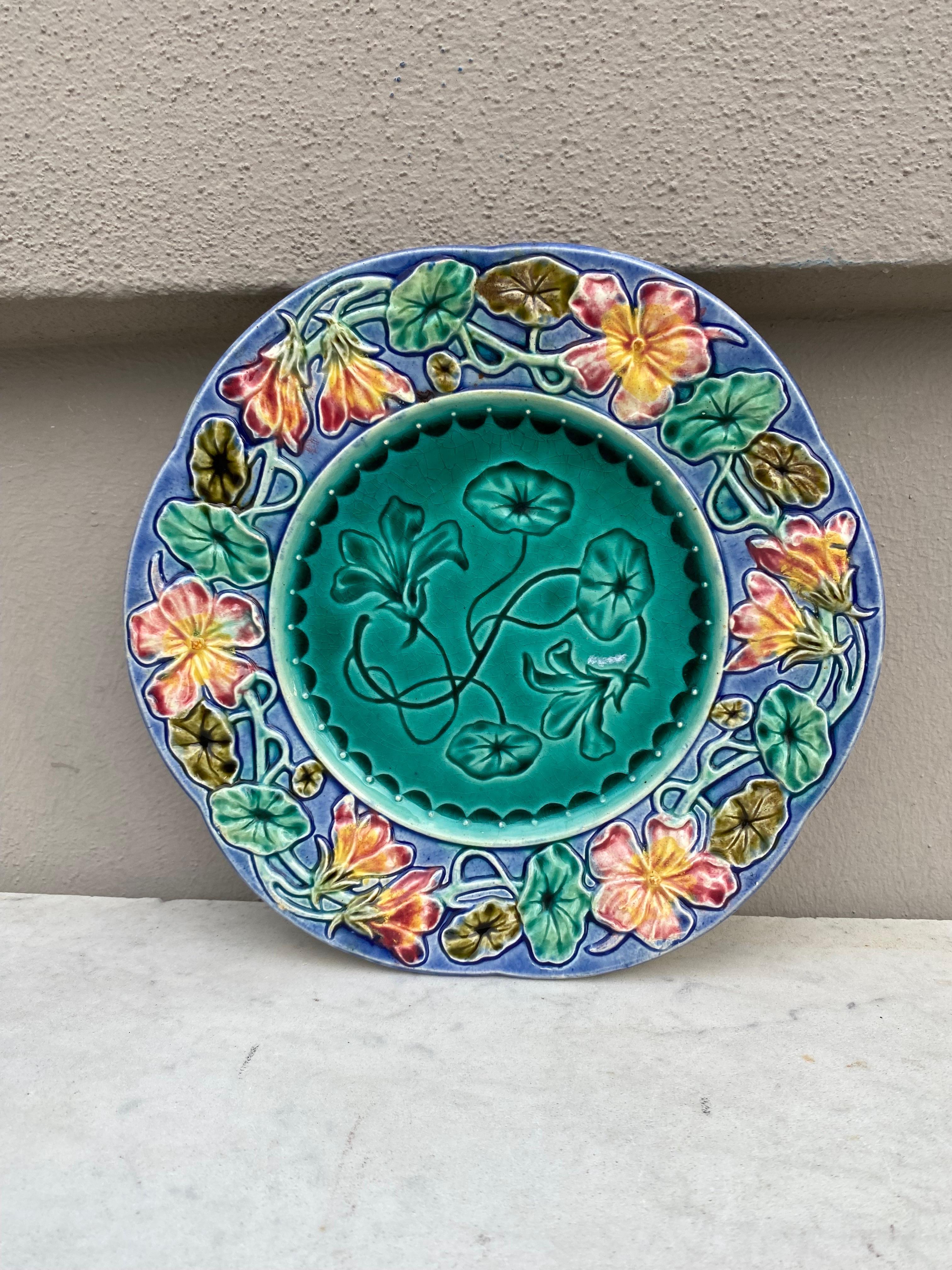 19th Century French Majolica Flowers Plate In Good Condition For Sale In Austin, TX