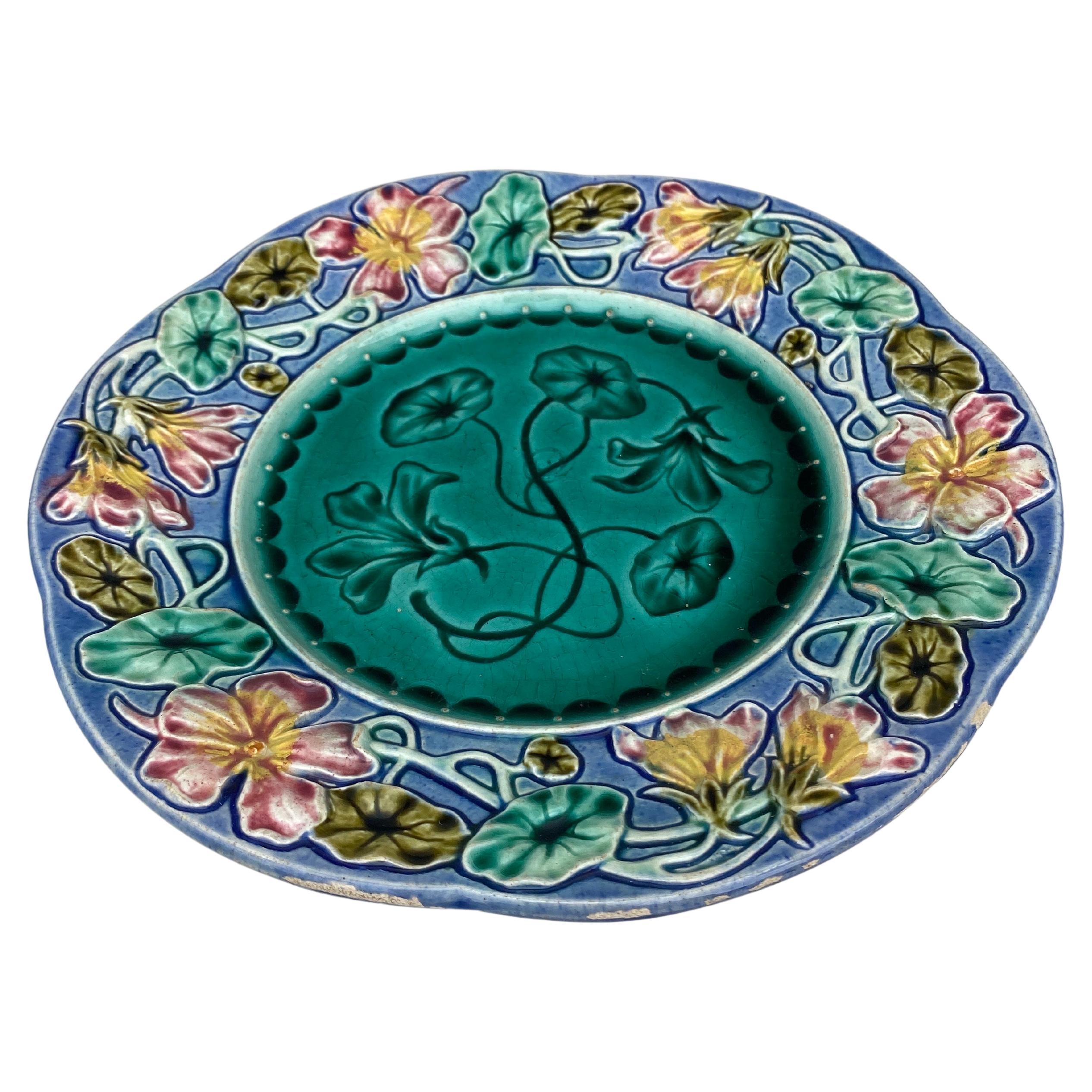 19th Century French Majolica Flowers Plate In Good Condition For Sale In Austin, TX
