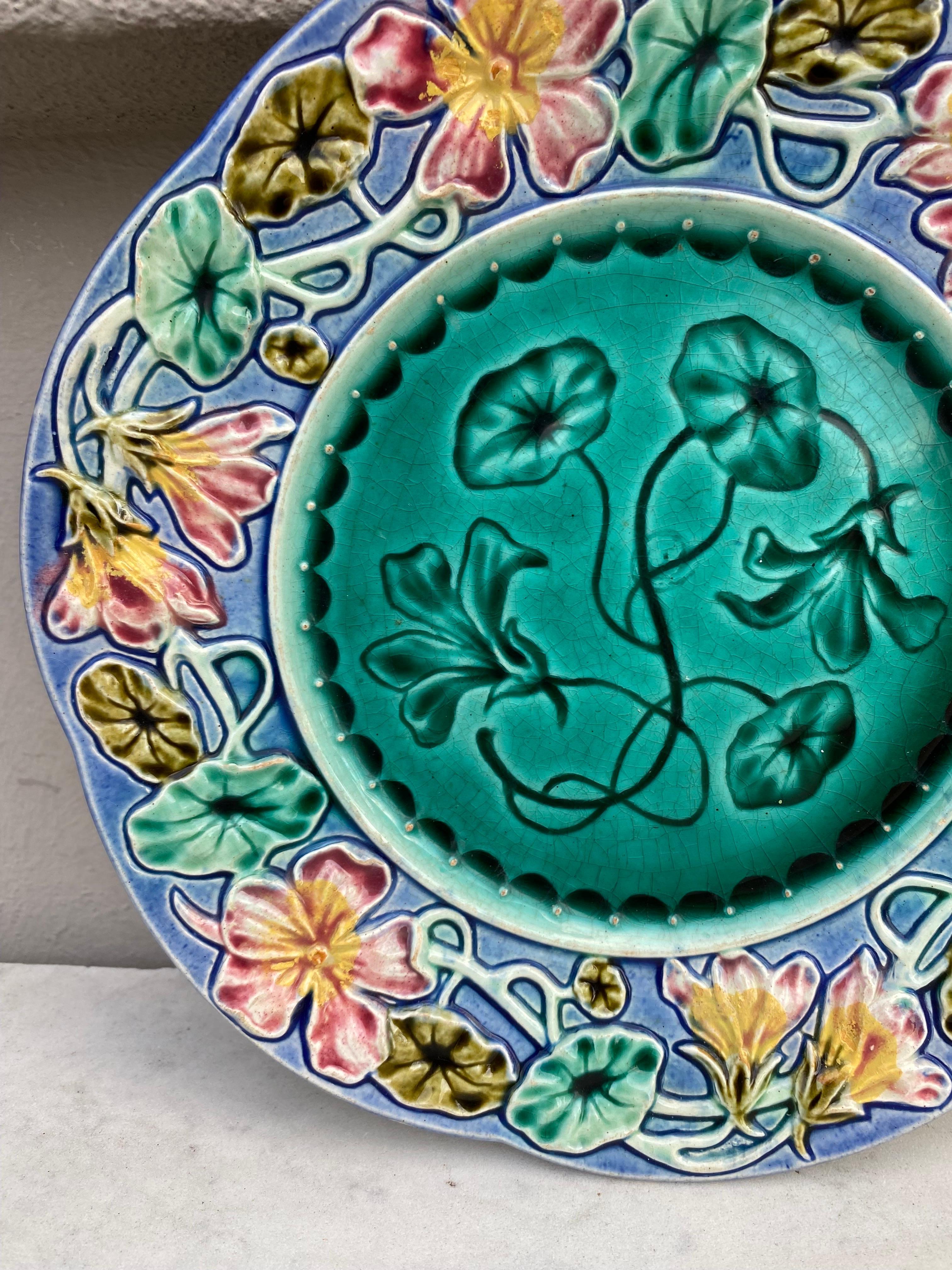 Late 19th Century 19th Century French Majolica Flowers Plate For Sale