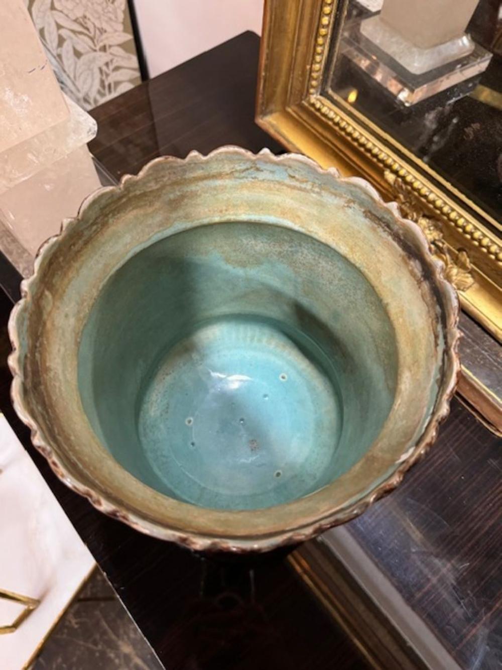 Jardinere in maiolica francese del XIX secolo in vendita 1