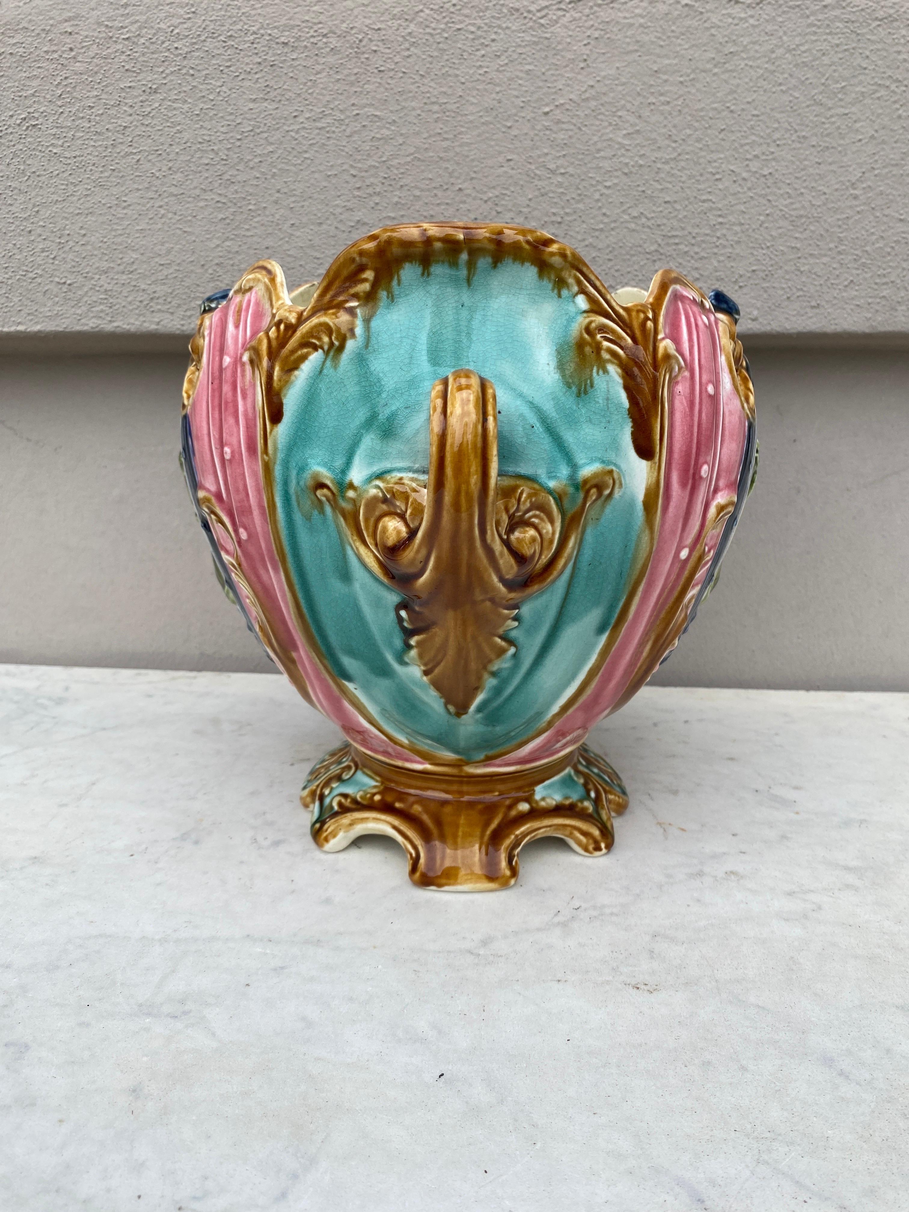 Victorian 19th Century French Majolica jardinière Onnaing For Sale