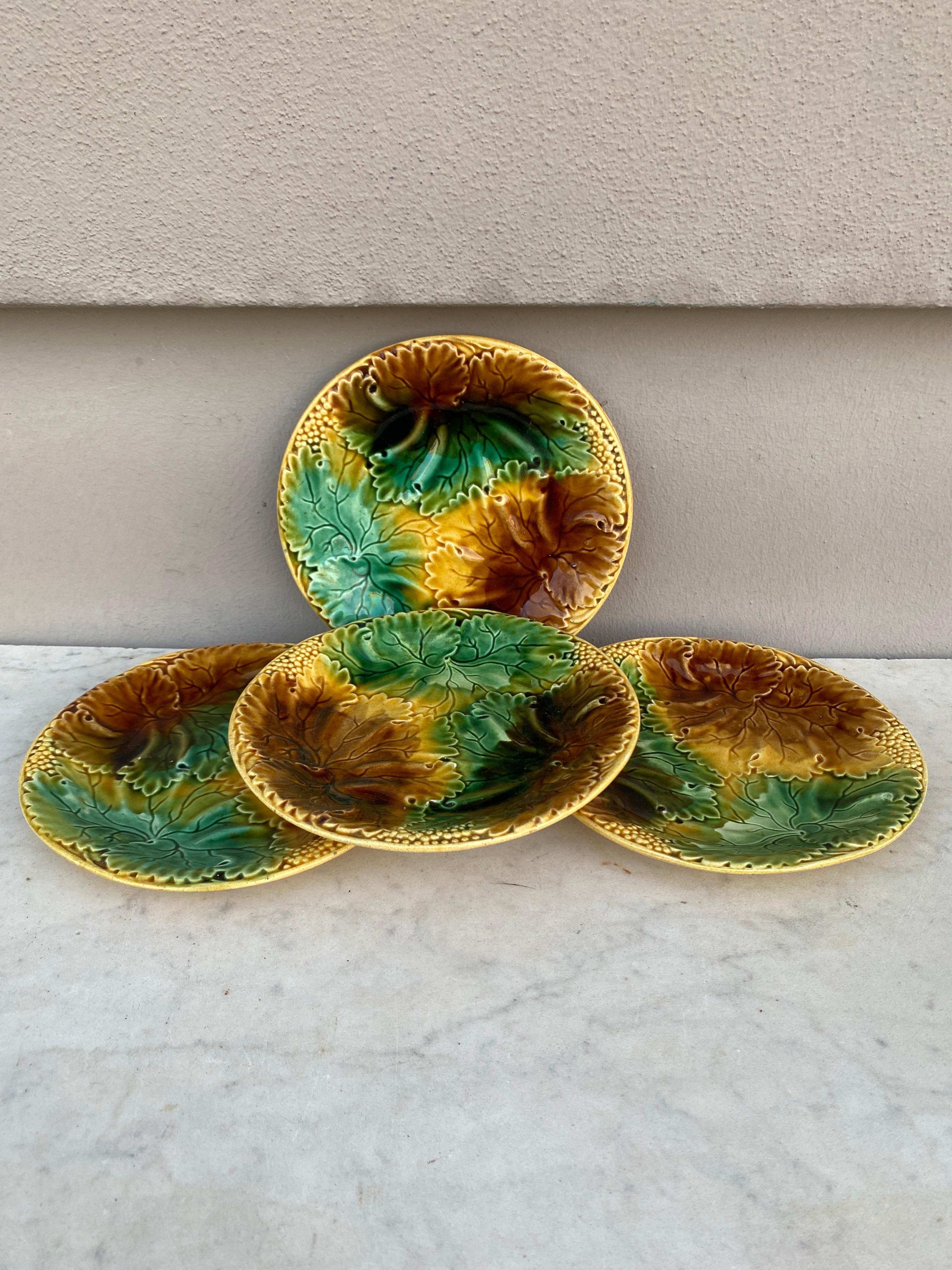 French Majolica leaves plates in green, brown and yellow, circa 1880.
4 plates available.