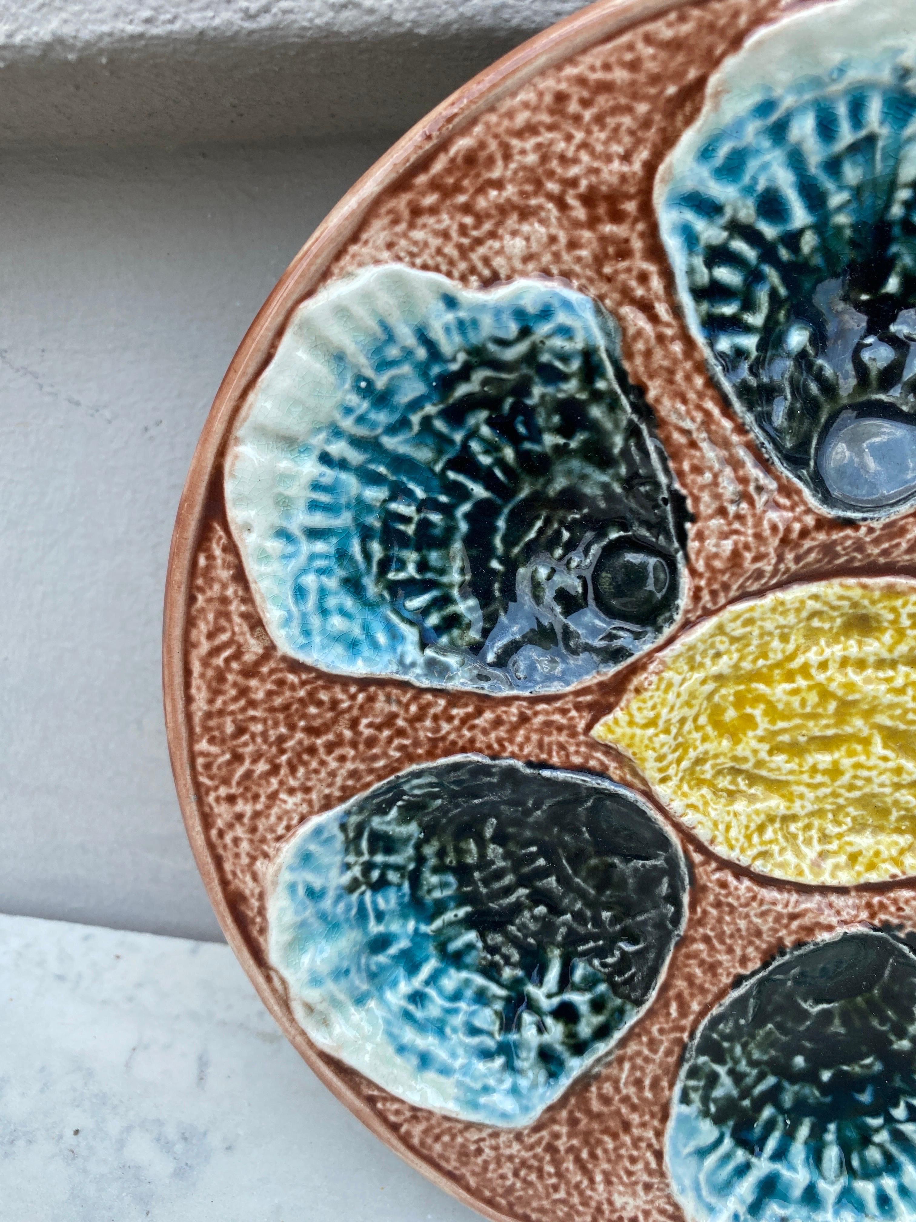 French Provincial 19th Century French Majolica Oyster Plate For Sale