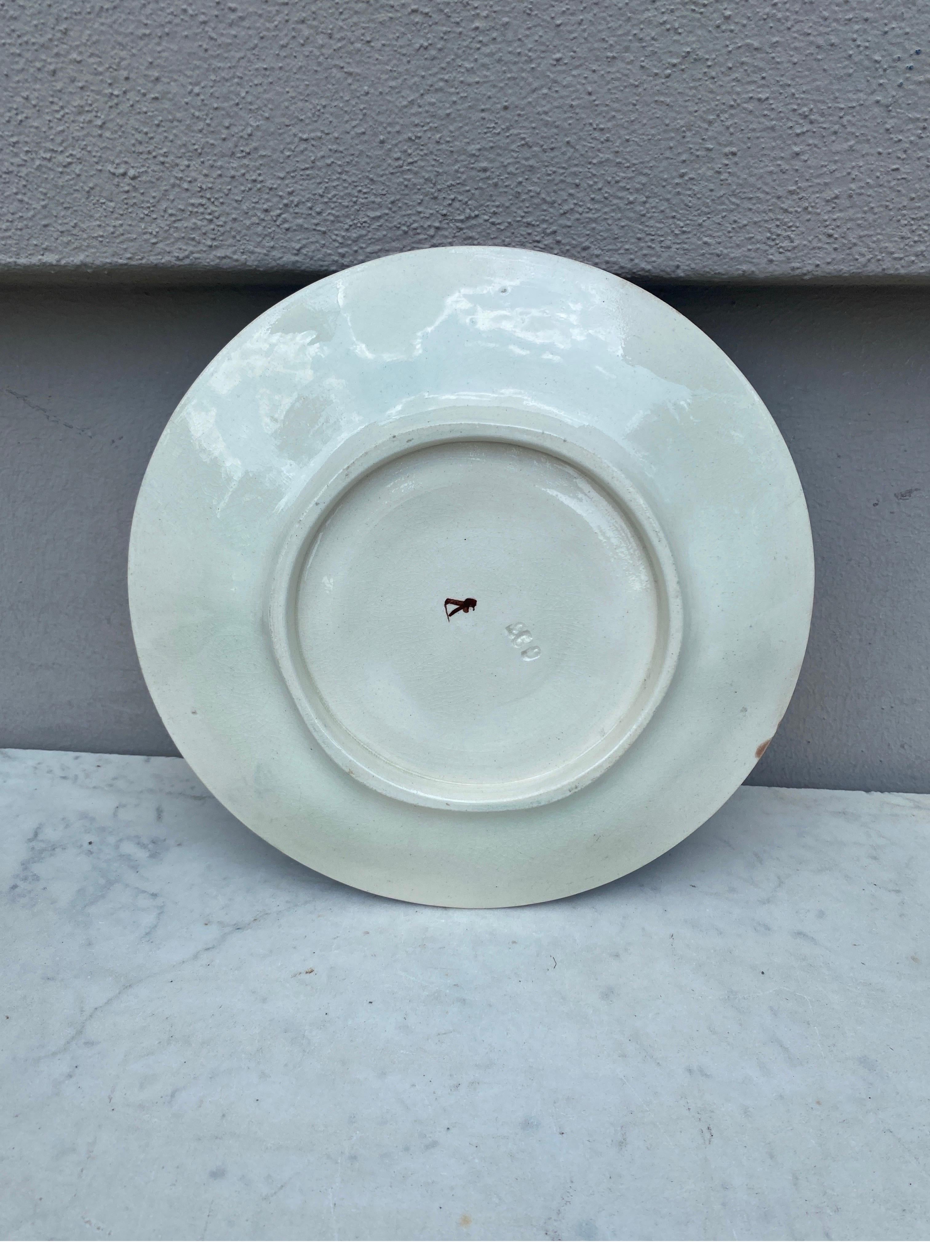 19th Century French Majolica Oyster Plate In Good Condition For Sale In Austin, TX