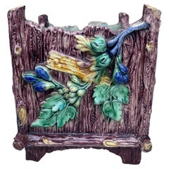 Cachepot in maiolica francese del XIX secolo con ghiande e fiori blu di Palissy