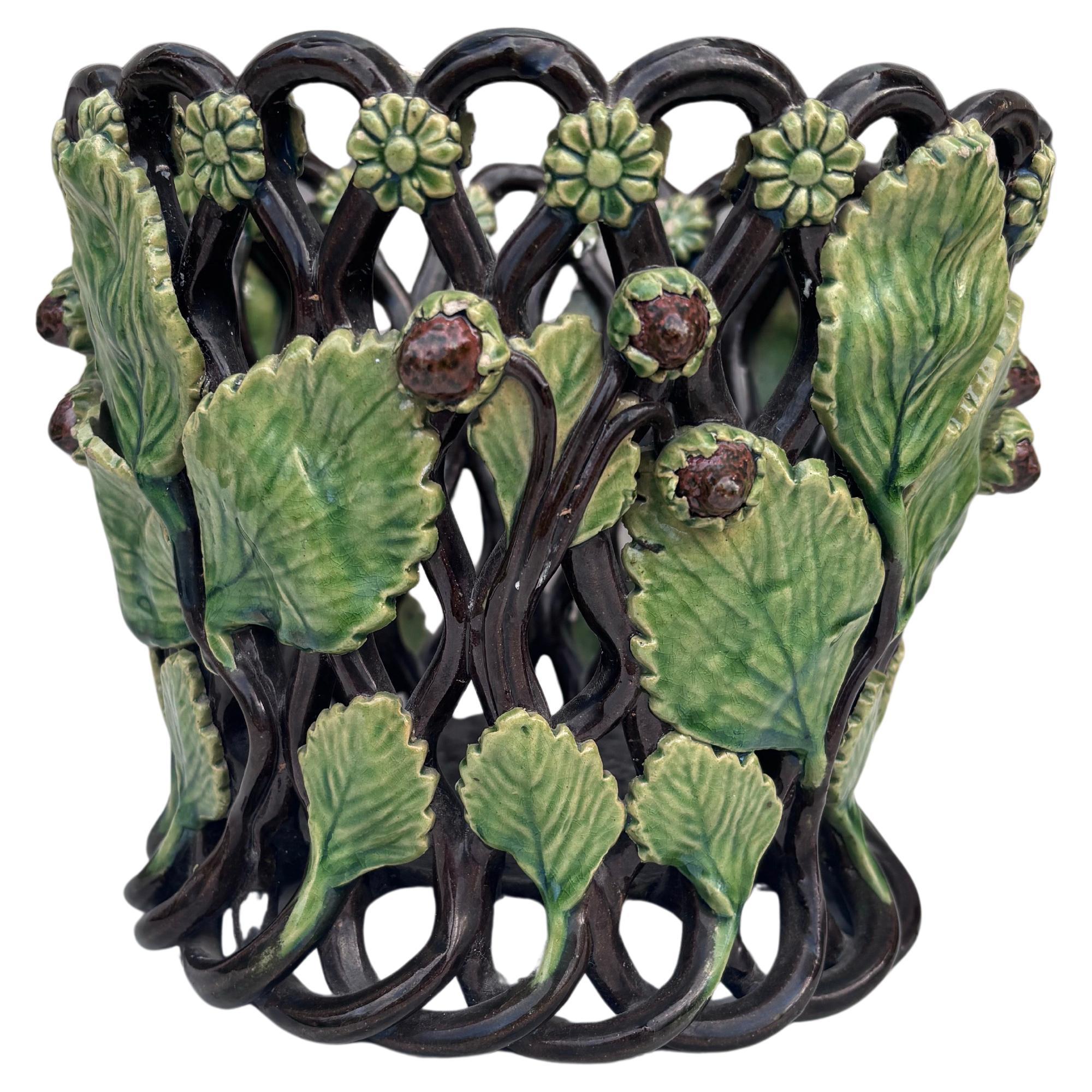 19. Jahrhundert Französisch Majolika Palissy Retikulierte Cache Topf Roanne (Spätes 19. Jahrhundert) im Angebot